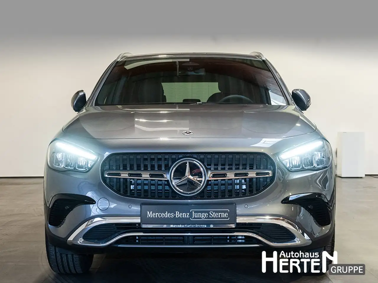 Mercedes-Benz GLA 180 PROGRESSIVE+WINTER.P+18"+AMBI+R.KAMERA 2