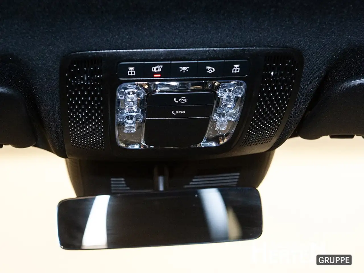 Mercedes-Benz GLA 180 PROGRESSIVE+WINTER.P+18"+AMBI+R.KAMERA 11