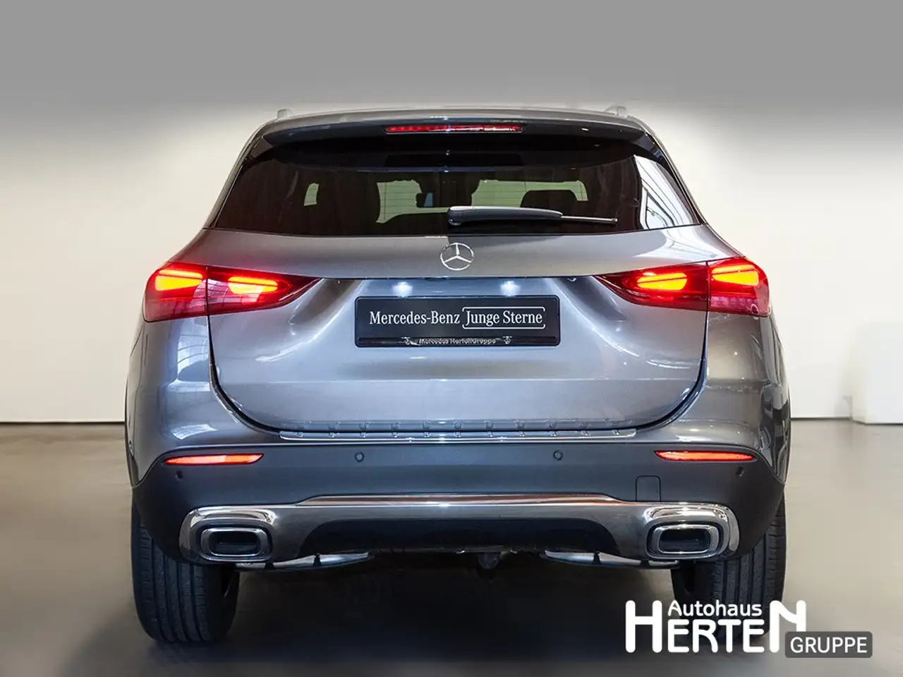 Mercedes-Benz GLA 180 PROGRESSIVE+WINTER.P+18"+AMBI+R.KAMERA 4