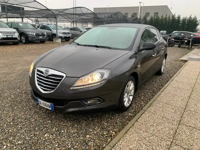 Lancia Delta 1.6 MJT DPF Selectronic Platinum