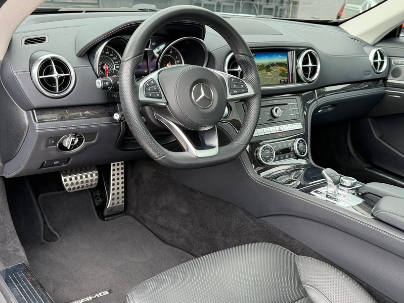Mercedes-Benz SL 400 AMG Line DTR/Pano-MagicSky/Leder/Kamera — photo 14