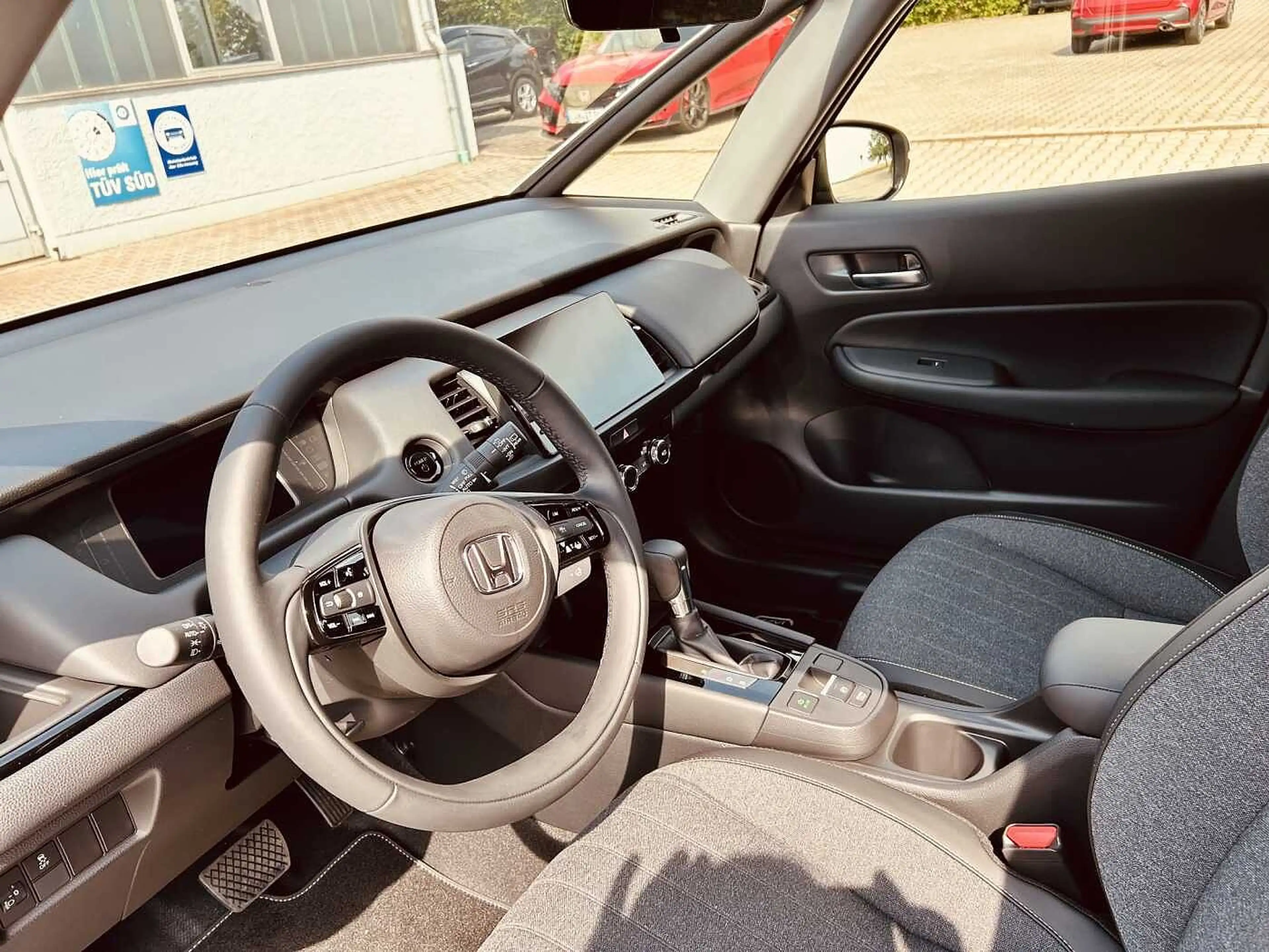 Honda Jazz Hybrid e:HEV 1.5 i-MMD Advance — photo 7
