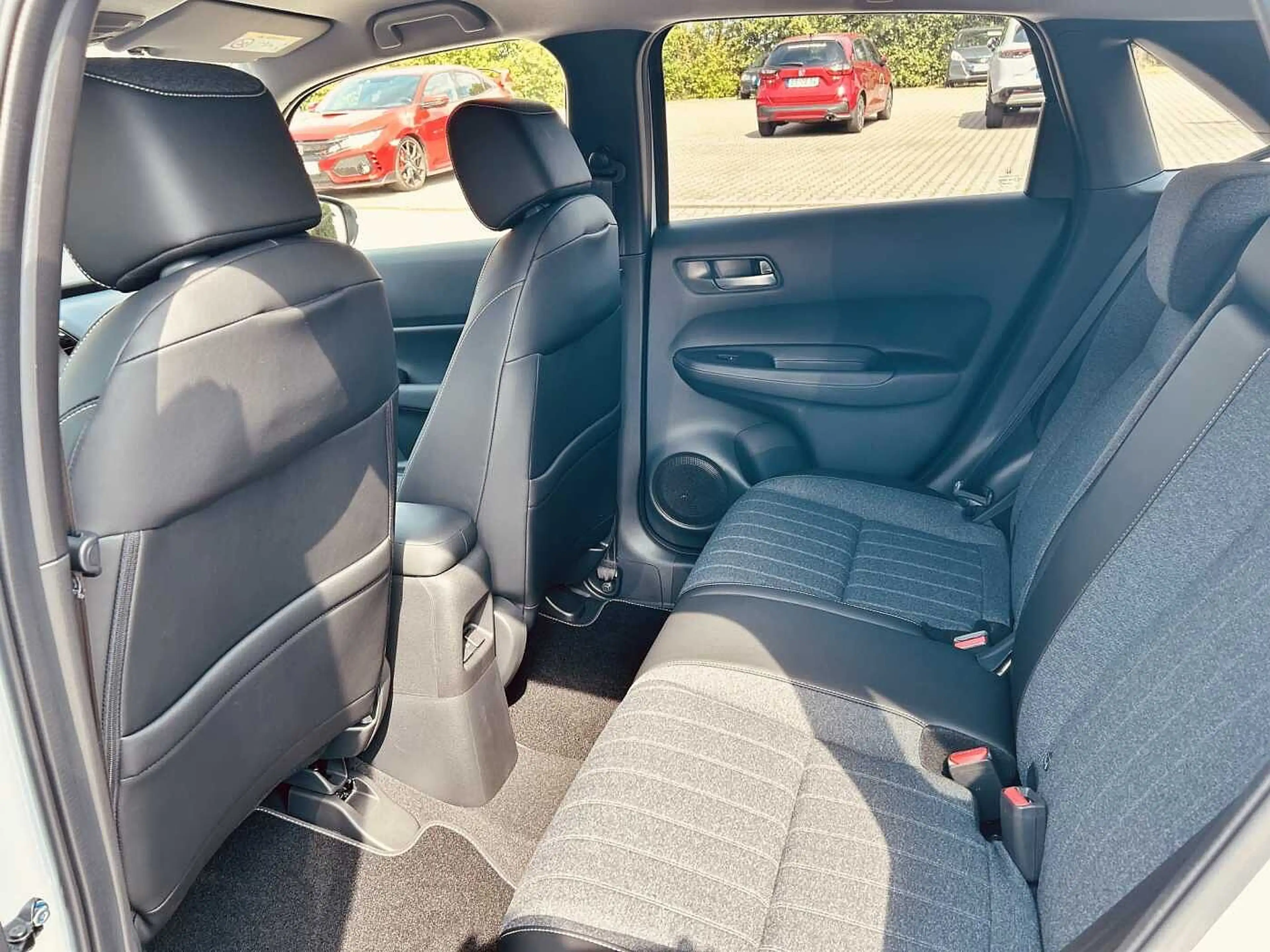 Honda Jazz Hybrid e:HEV 1.5 i-MMD Advance — photo 6