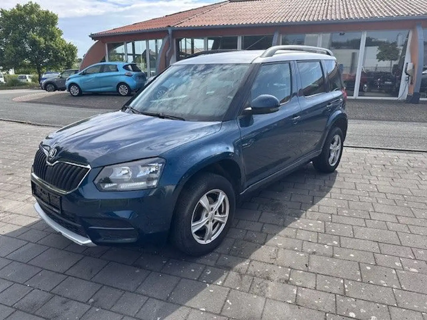 Skoda Yeti 1.2 TSI Active Blauw - 1