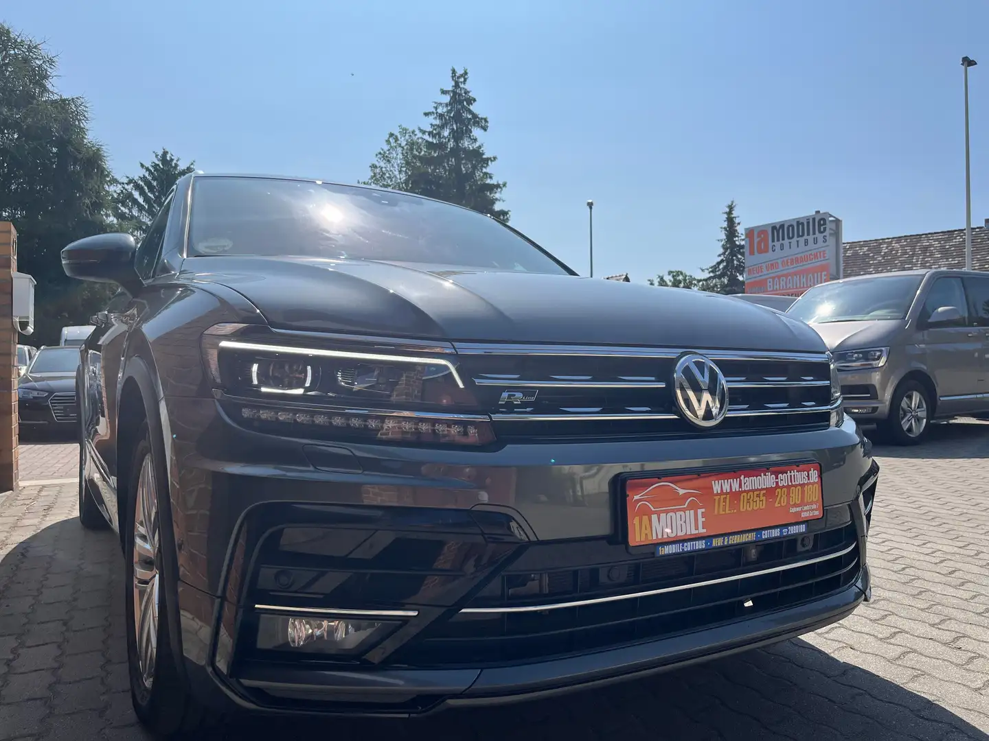 Volkswagen Tiguan Highline 4Motion 2x R-Line 4x Sitzh. Kamera Grau - 1