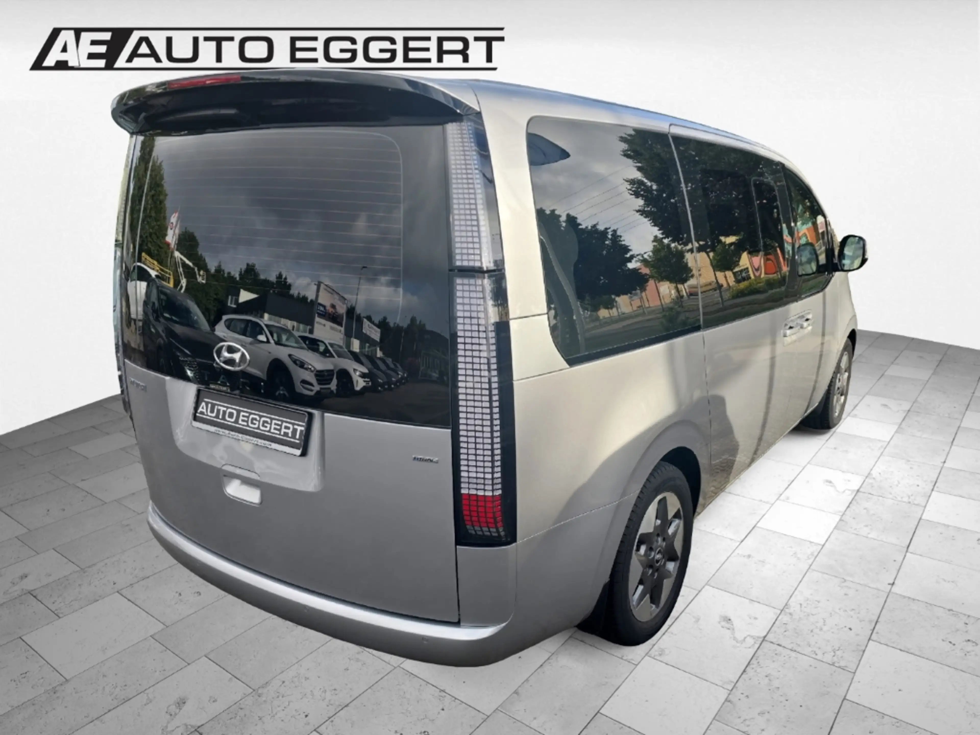 Hyundai STARIA Prime EU6d DPF 9-Sitzer (MJ23) 2.2 CRDi 8 A T 4WD — photo 4