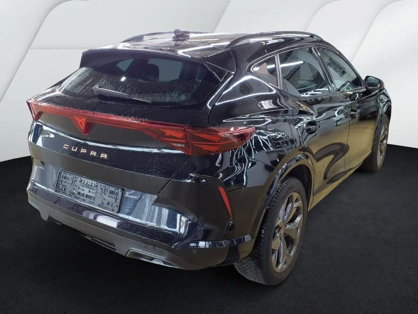 CUPRA Formentor 1.5 eTSI DSG INTELLIGENT|EDGE|NAVI|GRJ Schwarz - 2