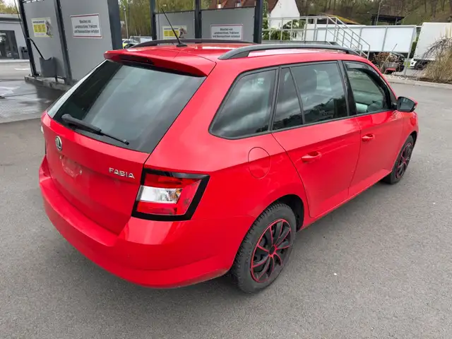 Skoda Fabia view 3