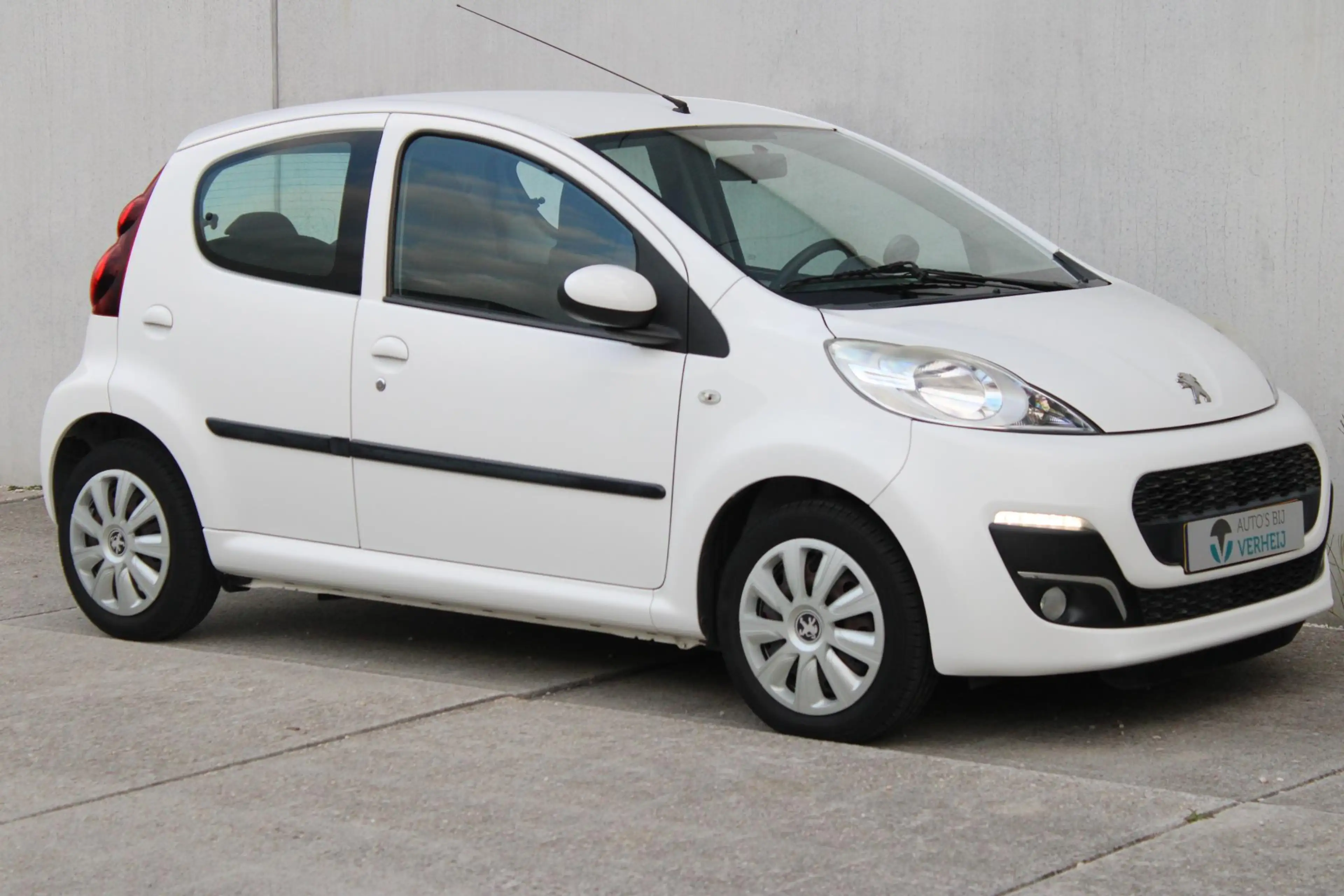 Peugeot 107 1.0 Active AIRCO / 5 DEURS / 22.000KM!! / 1E EIGEN — photo 6