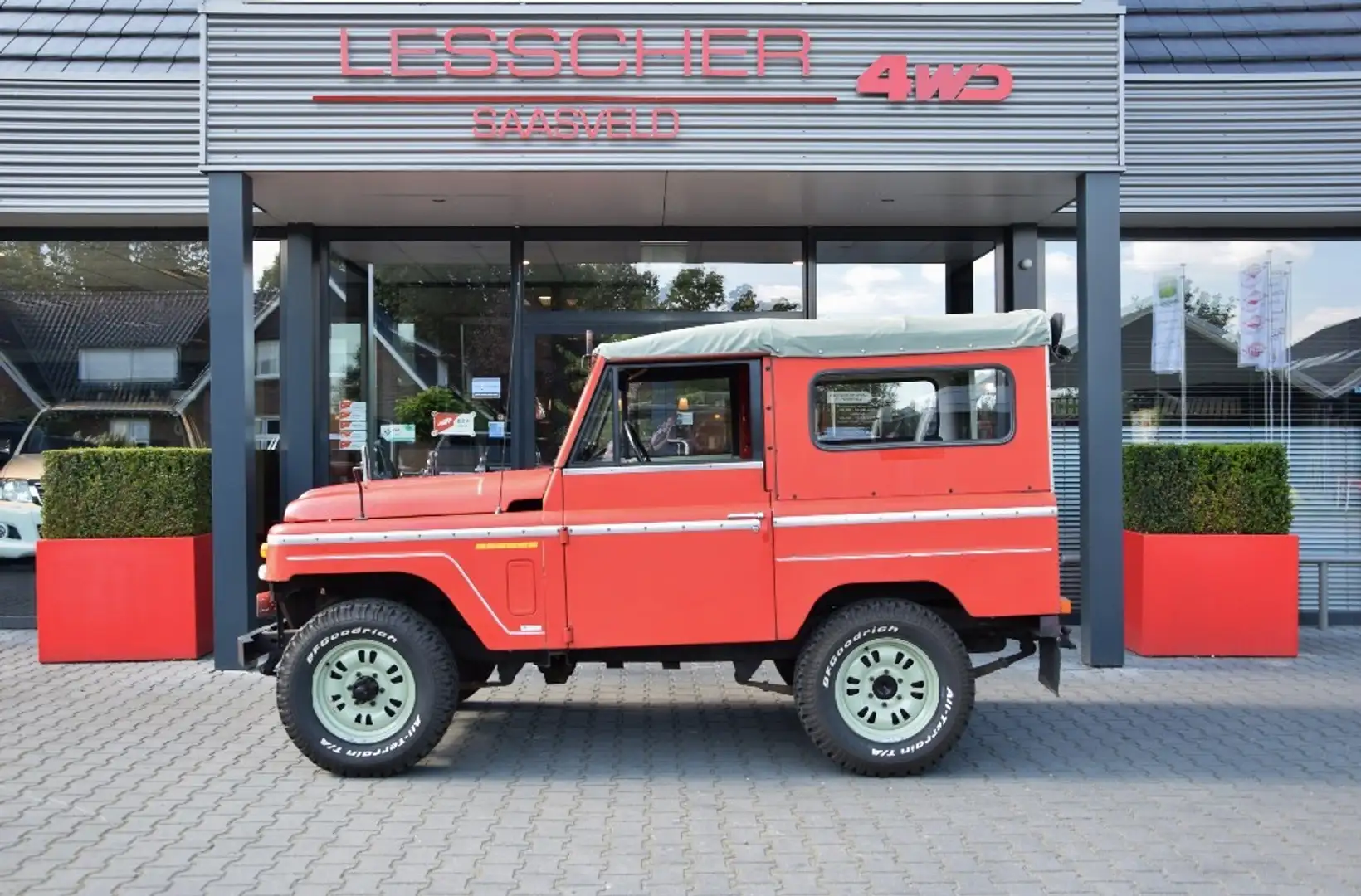Nissan Patrol 4.0 L60 SOFT TOP MARGE Red - 2