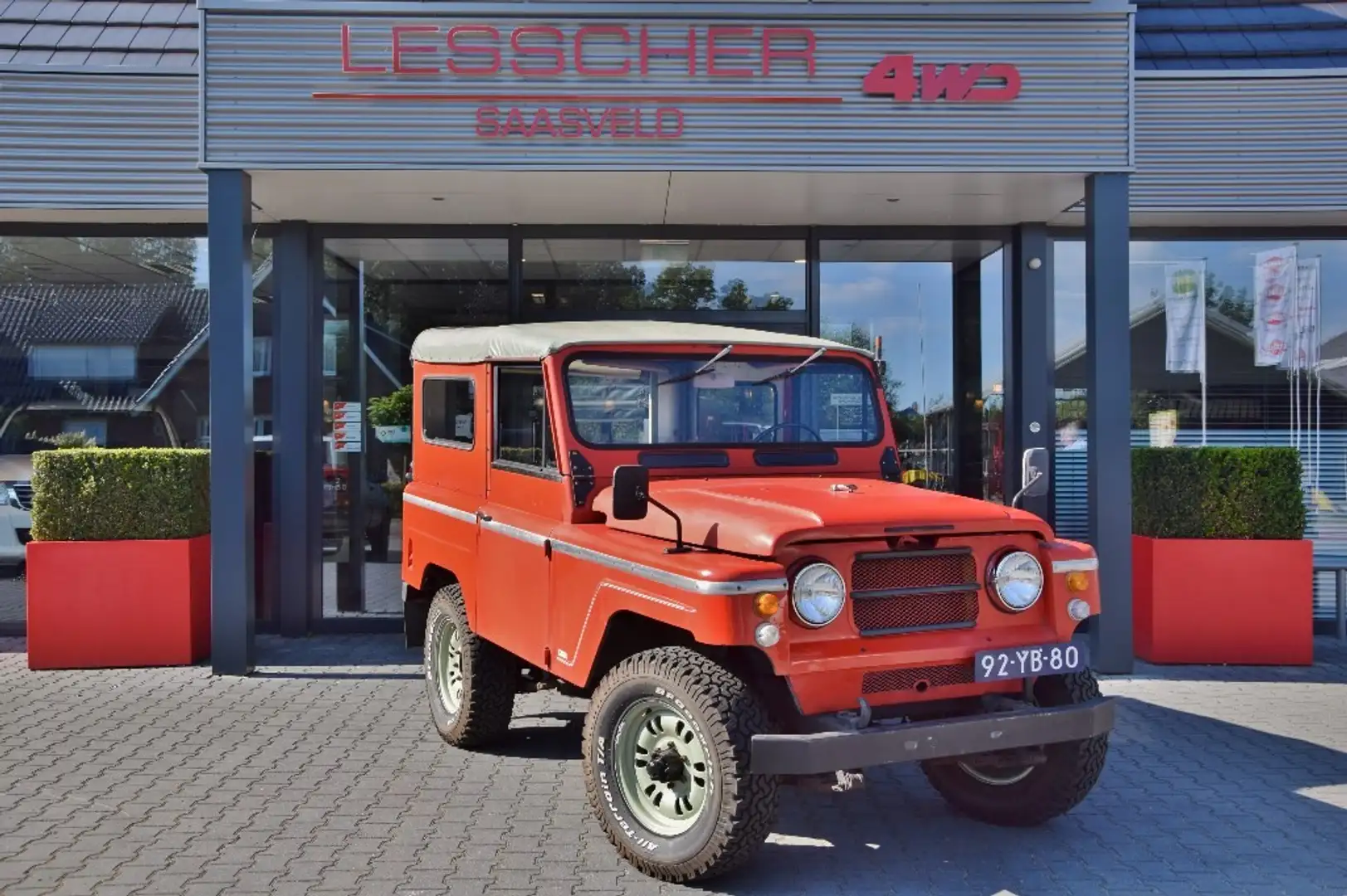 Nissan Patrol 4.0 L60 SOFT TOP MARGE Červená - 1