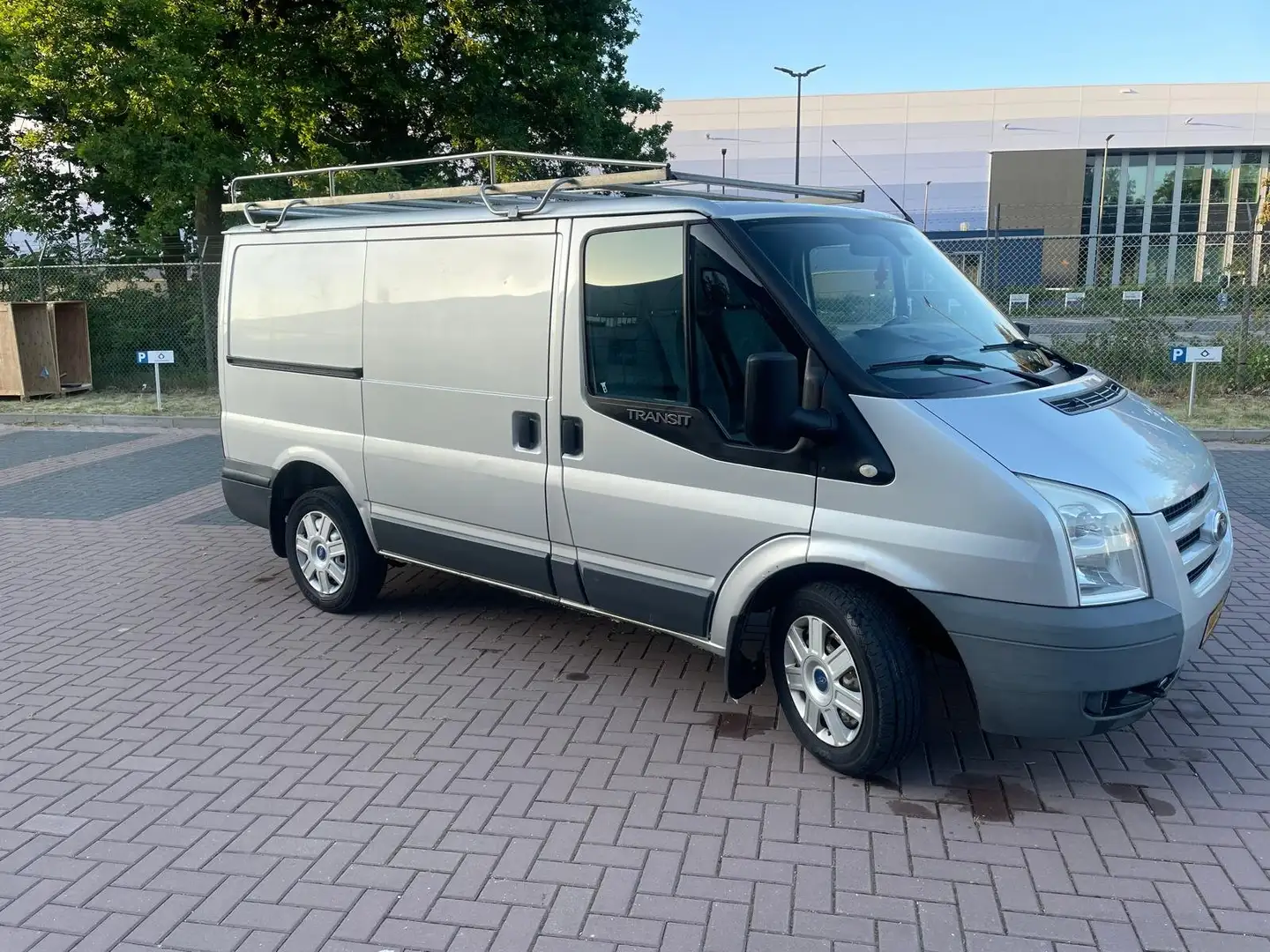 Ford Transit Transit 2.2 TDCI SHD  AIRCO/CRUISECONTROL Zilver - 2