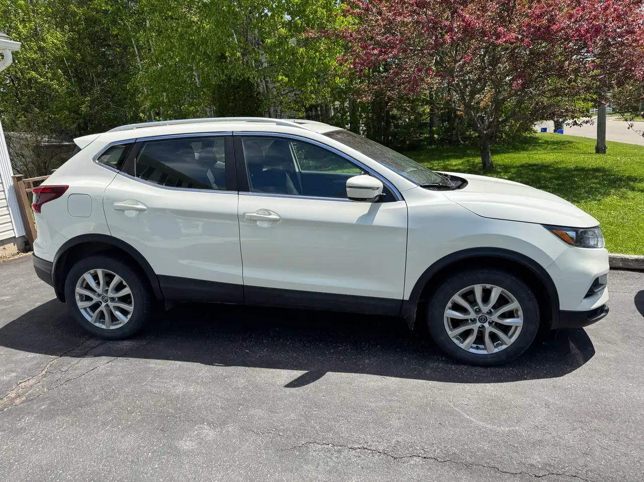 Nissan Qashqai снимка Nissan Qashqai