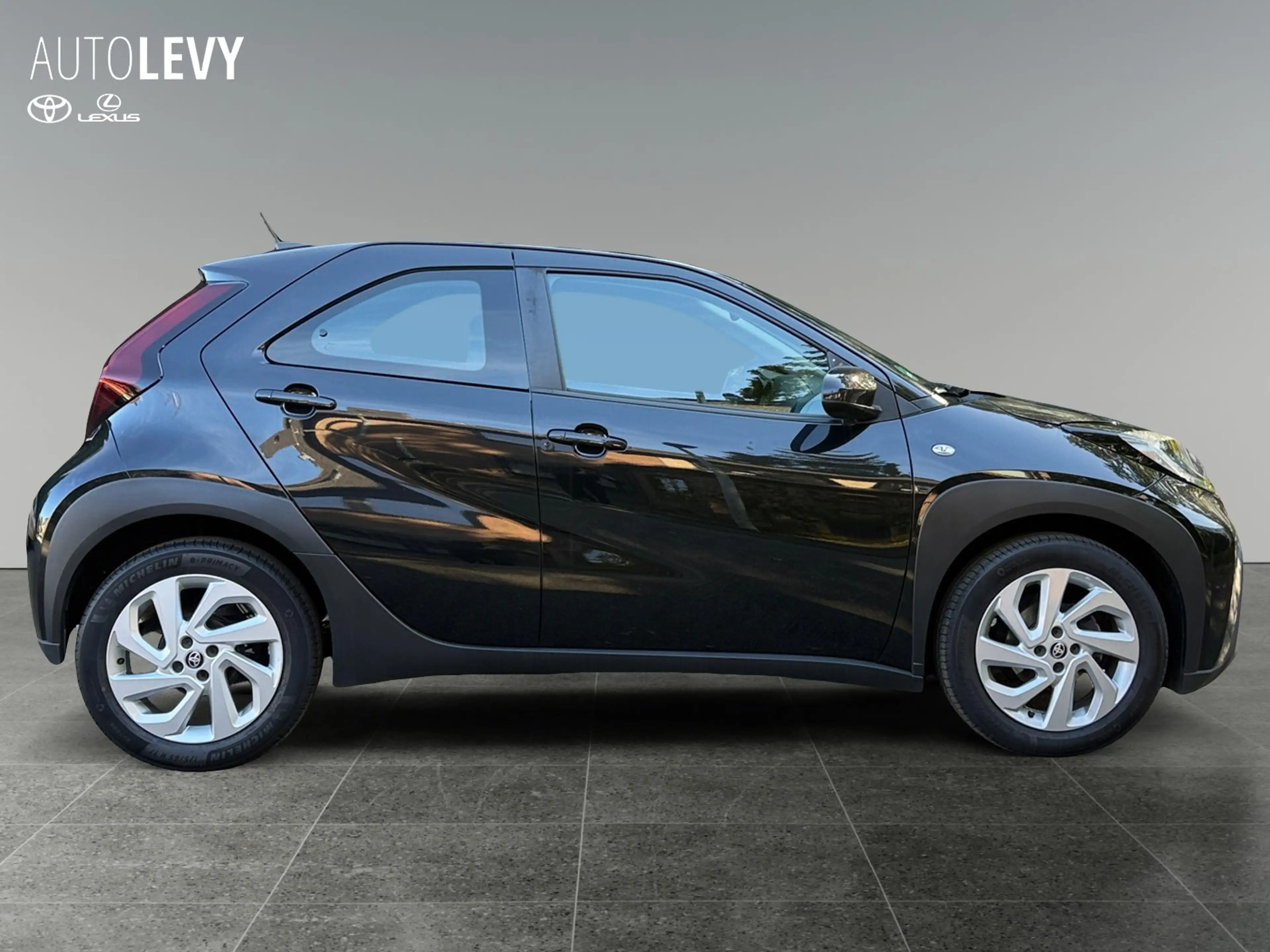 Toyota Aygo X Aygo 1.0 Play Kamera+Kamera+ACC+Navi+DynLicht — photo 7