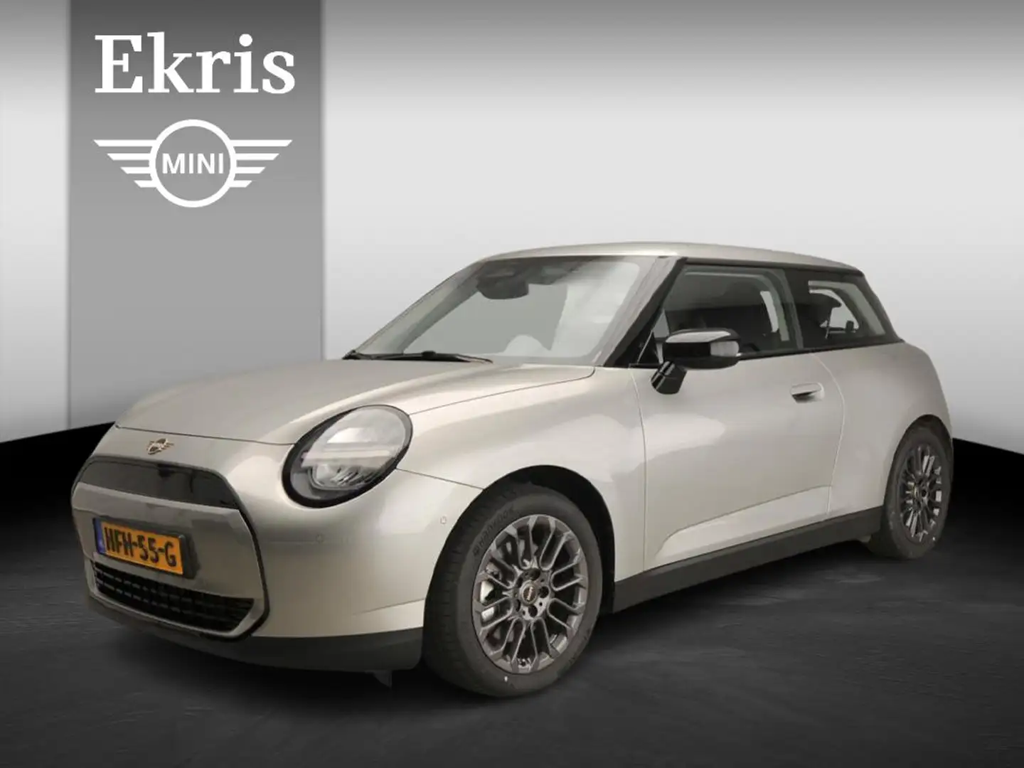 MINI Cooper E 3-deurs Driving assist / Park assist / LED / DAB / Grijs - 1