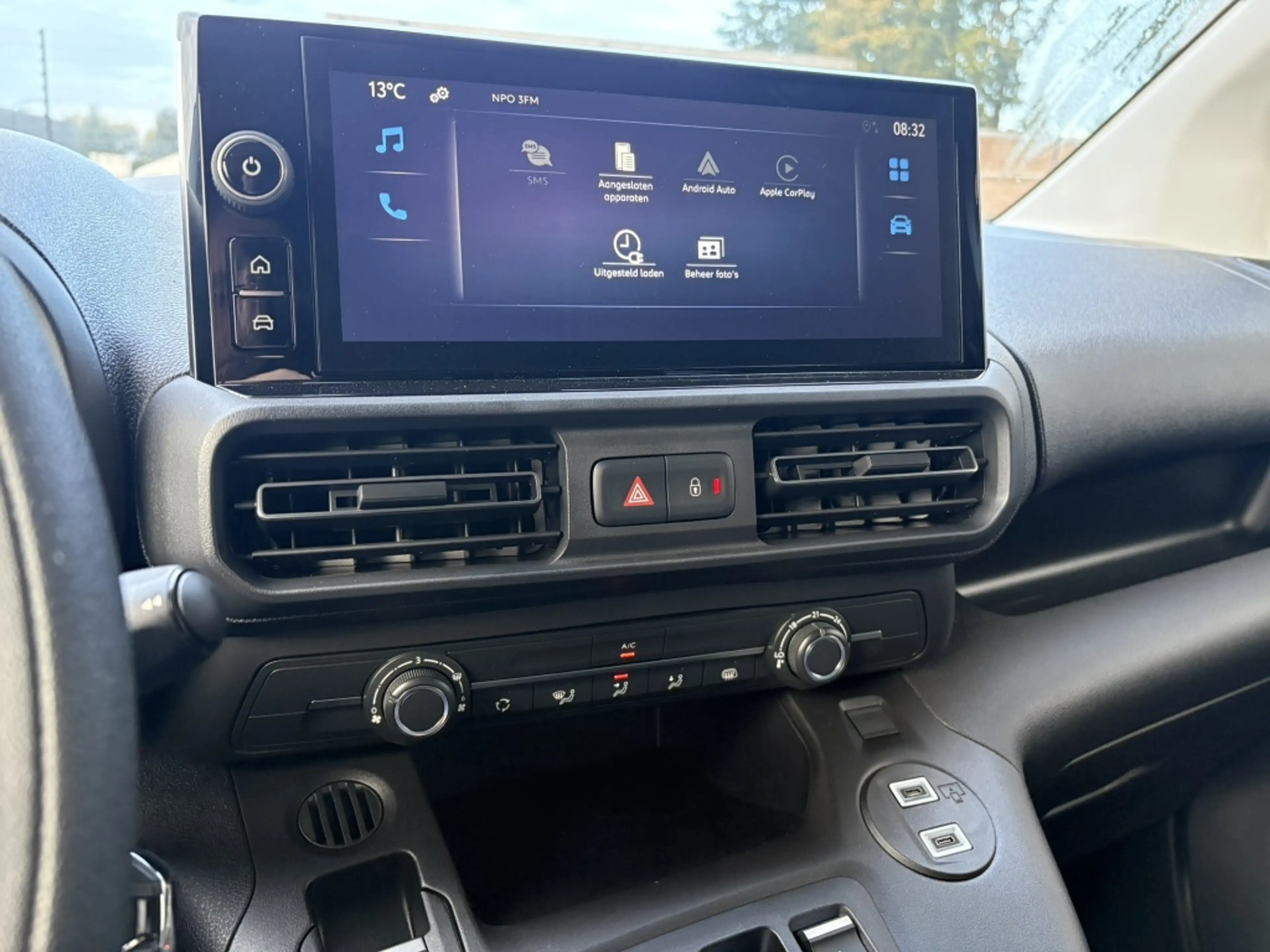 Toyota Proace City Electric 50 kWh Long | 3-pers | Camera | Carplay — photo 11