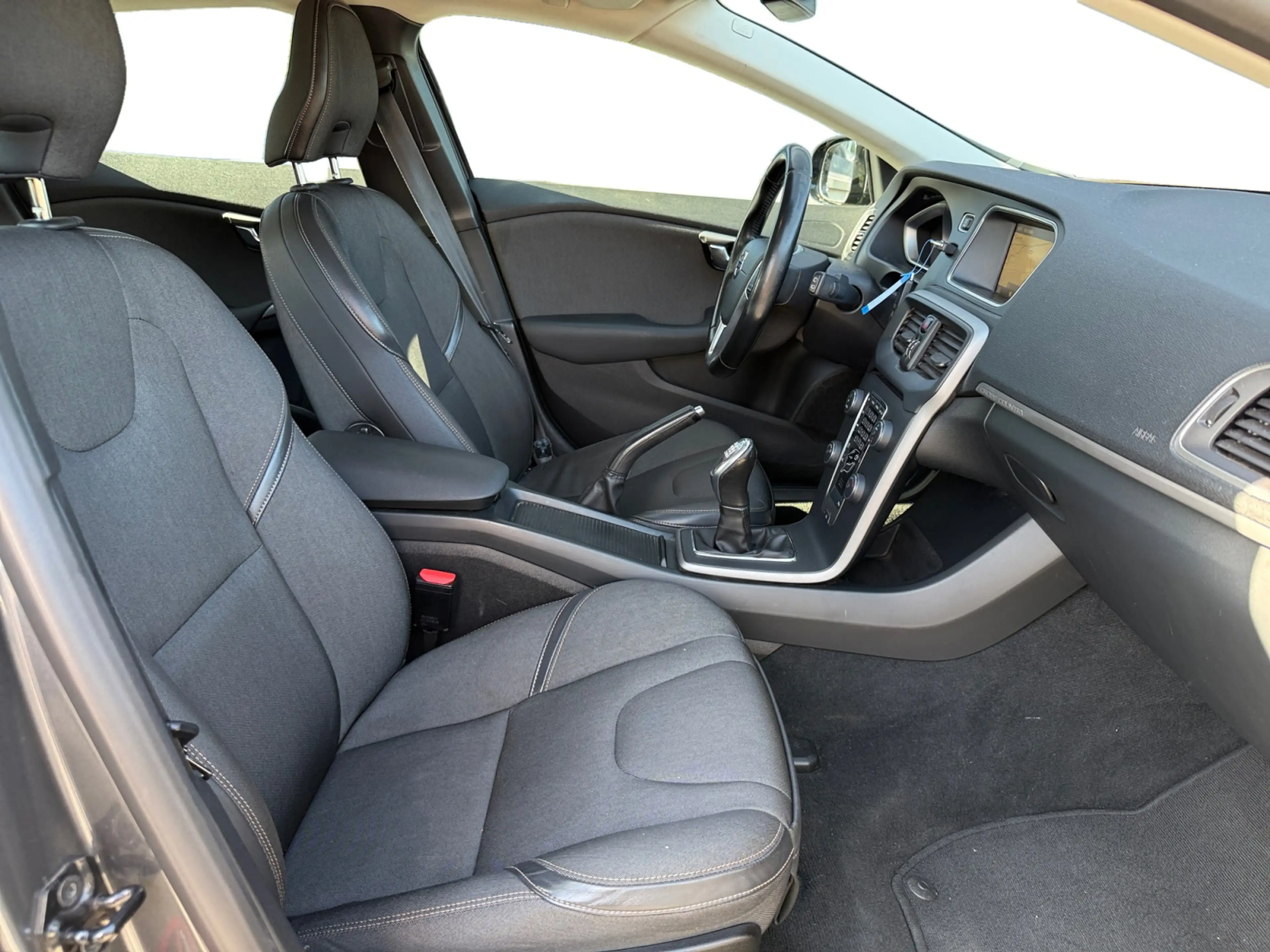 Volvo V40 Cross Country 1.6 T4 | Trekhaak | NAVI | PDC — photo 14
