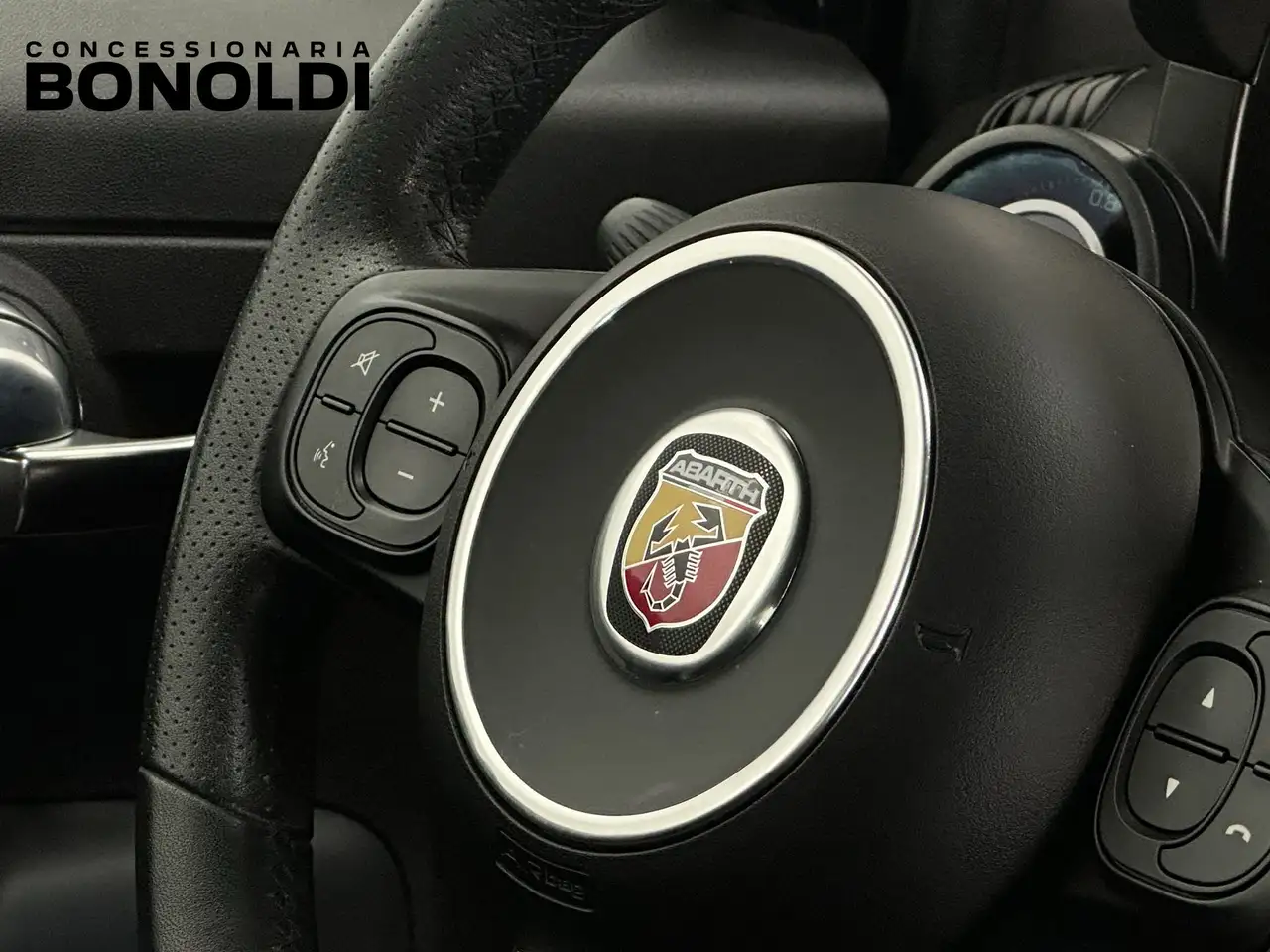 Abarth 595 2021 — фото 34