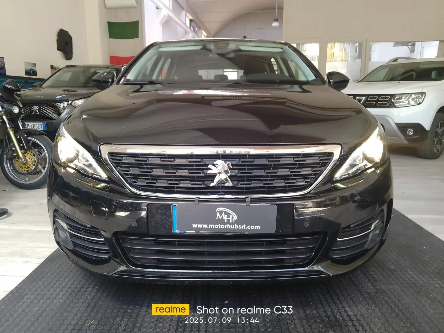 Peugeot 308 308 II 2018 SW SW 1.5 bluehdi Active Business s Zwart - 1