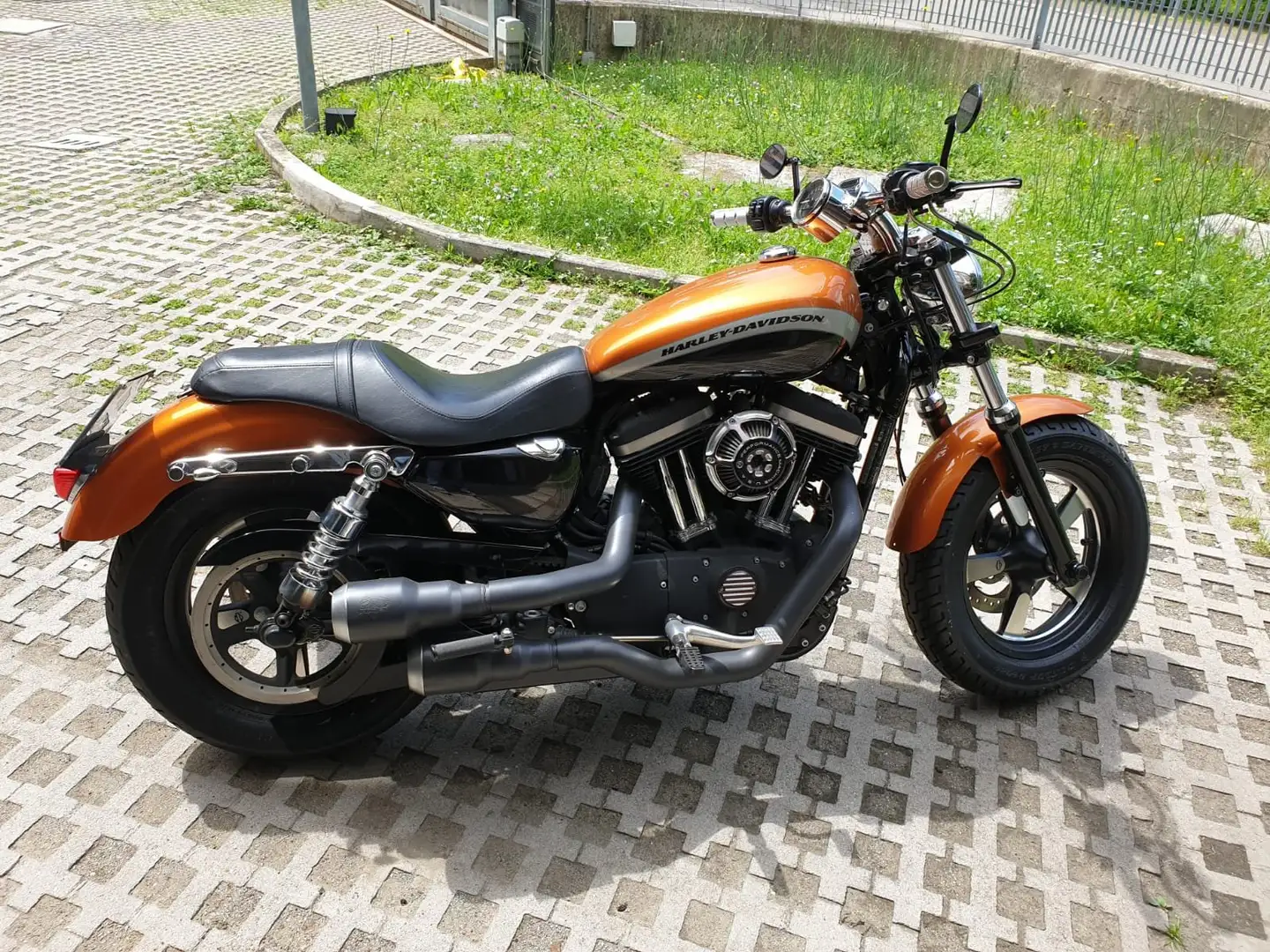 Harley-Davidson Sportster 1200 Arancione - 1