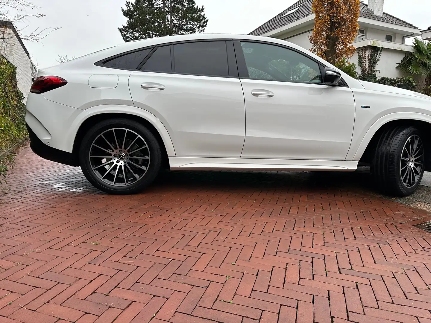 Mercedes-Benz GLE 350 350 e 4MATIC Coupe Wit - 2