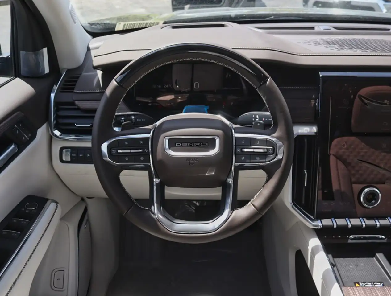 GMC Acadia снимка GMC Acadia