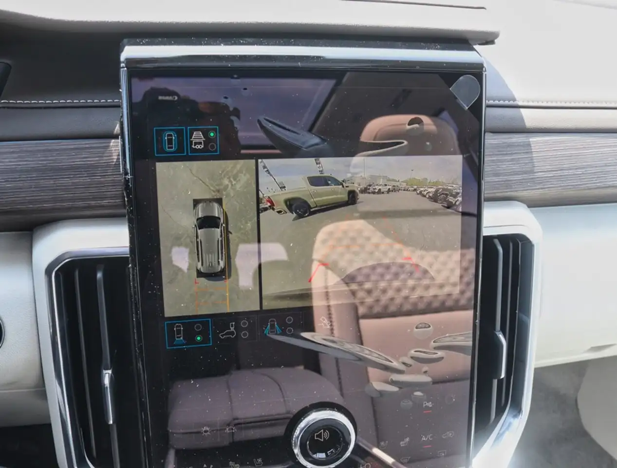 GMC Acadia снимка GMC Acadia