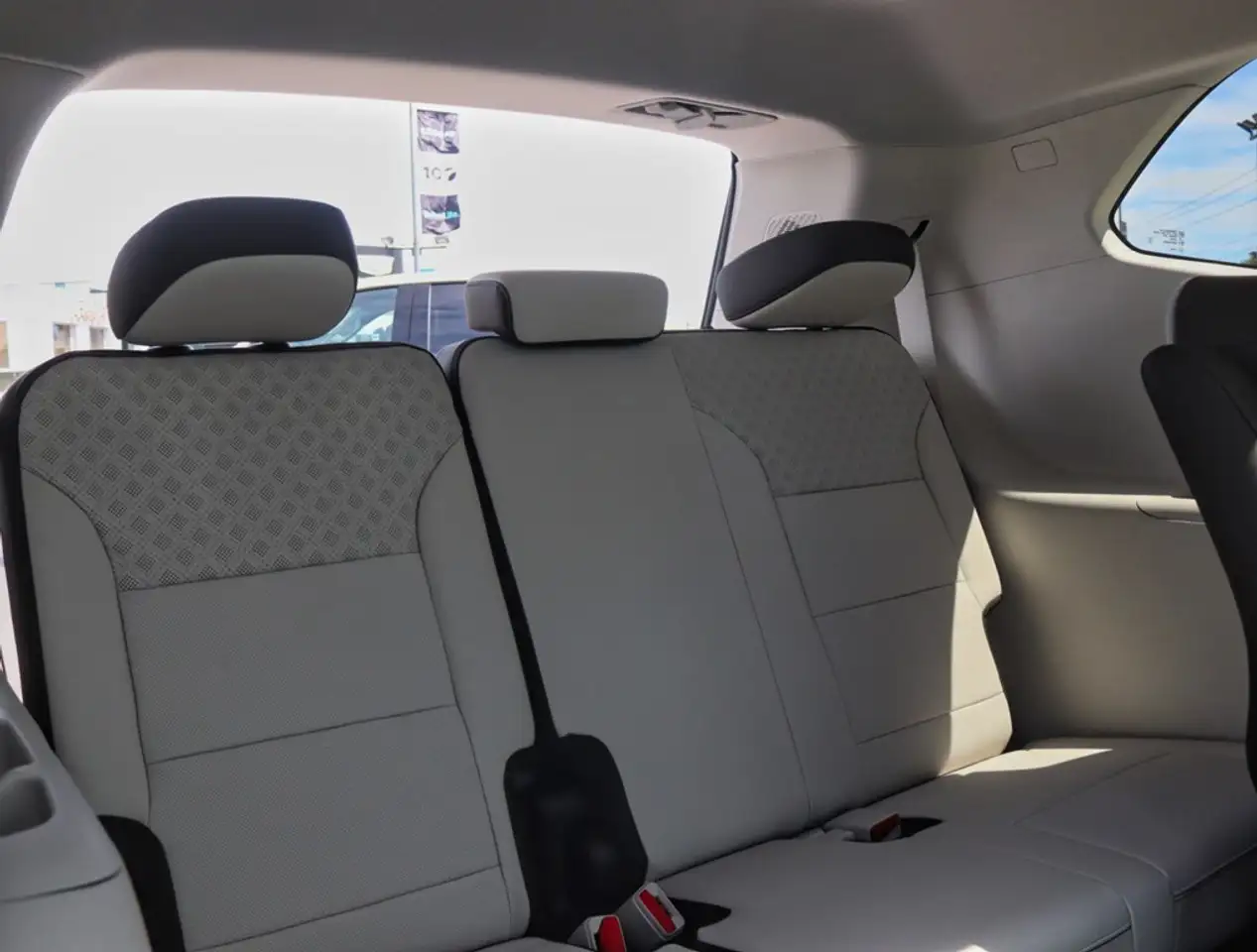 GMC Acadia снимка GMC Acadia