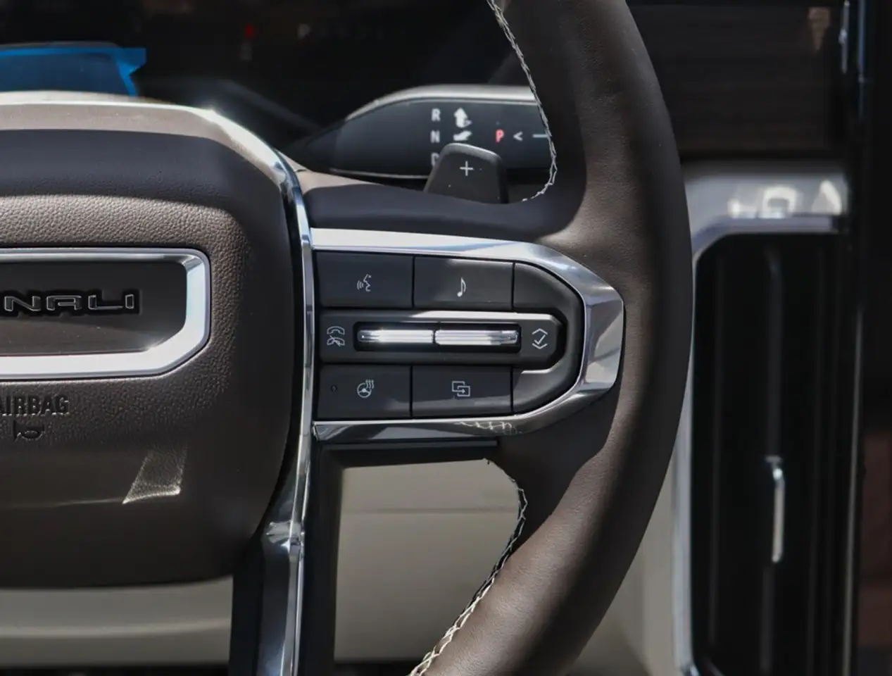 GMC Acadia снимка GMC Acadia