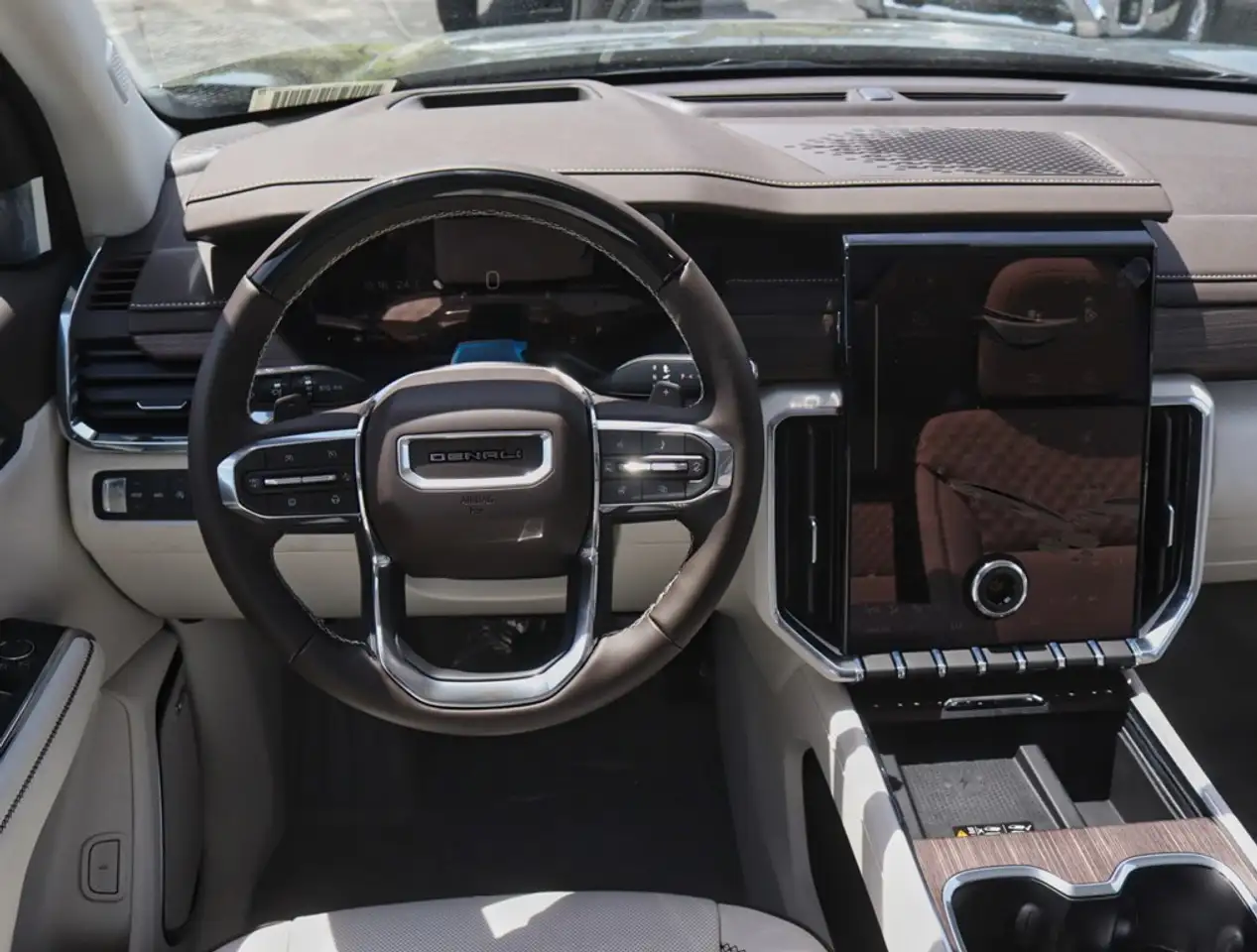 GMC Acadia снимка GMC Acadia