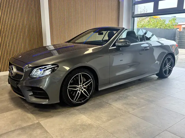 Mercedes-Benz E 200 E 200 4Matic Cabrio 9G-TRONIC AMG Line
