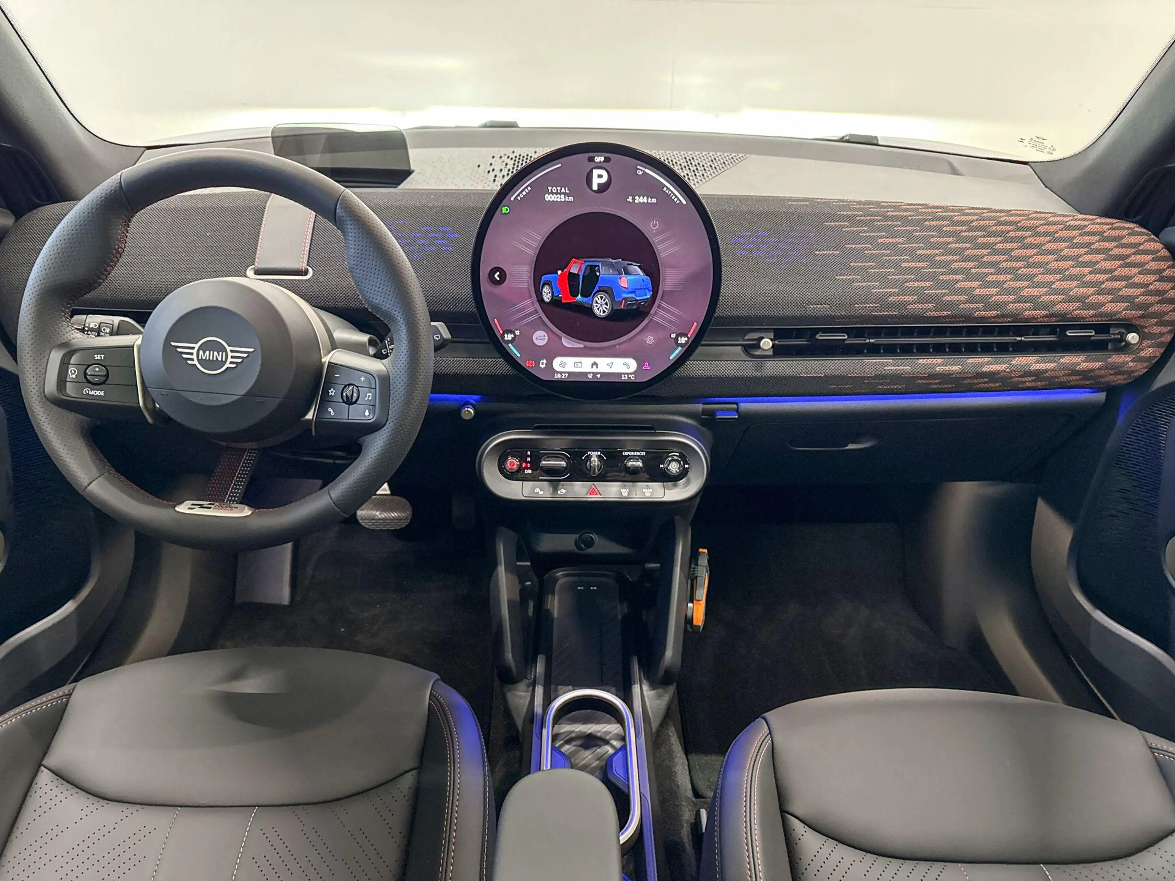 MINI Aceman E John Cooper Works M 42.5 kWh - Boost Deals — photo 14