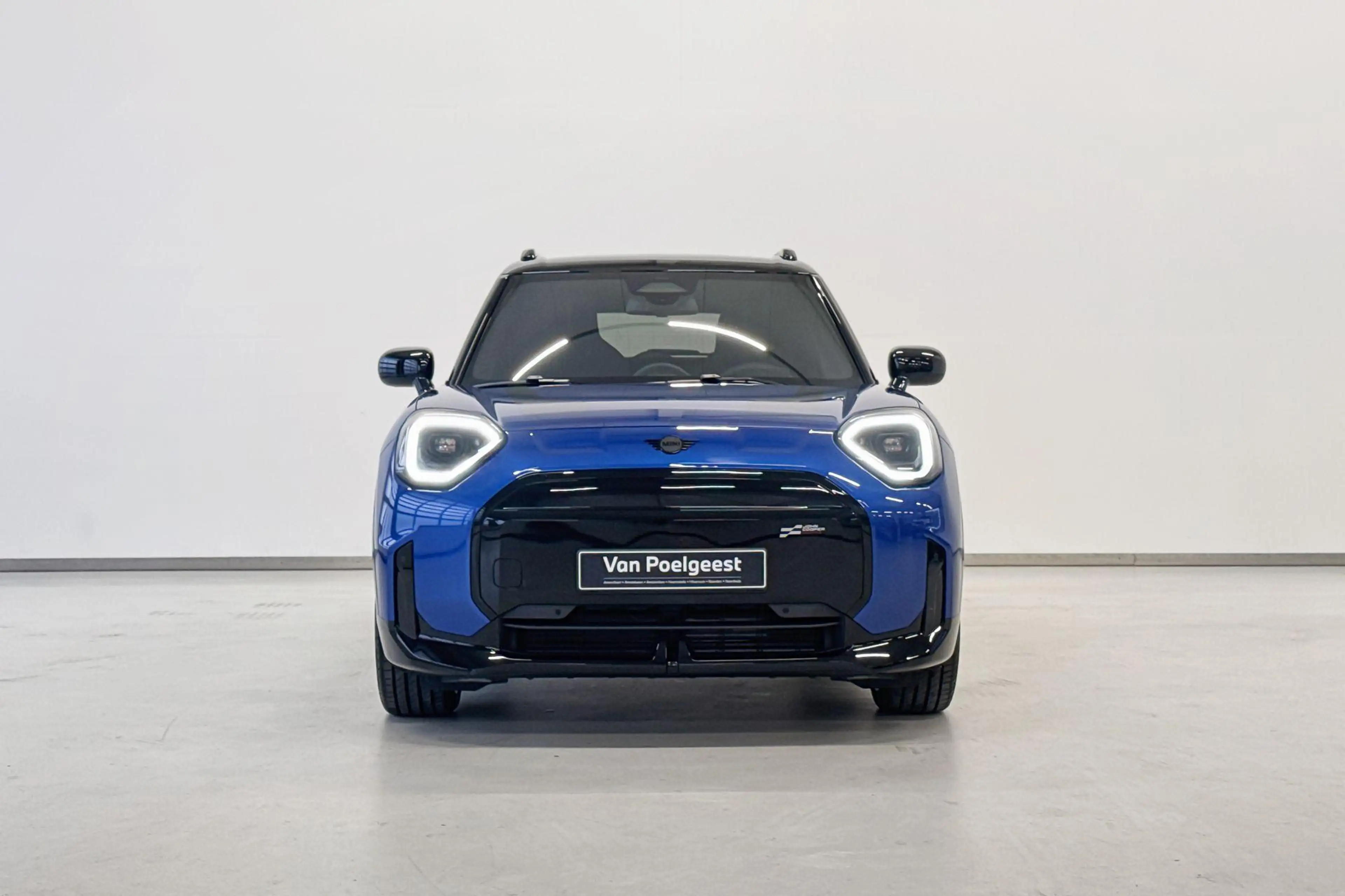 MINI Aceman E John Cooper Works M 42.5 kWh - Boost Deals — photo 6