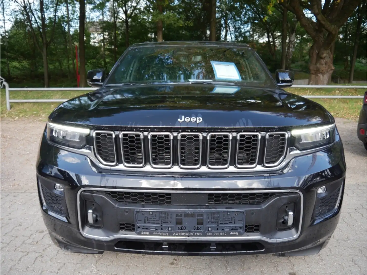 Jeep Grand Cherokee Jeep L 5.7 L Hemi 4x4 Overland Schwarz - 2