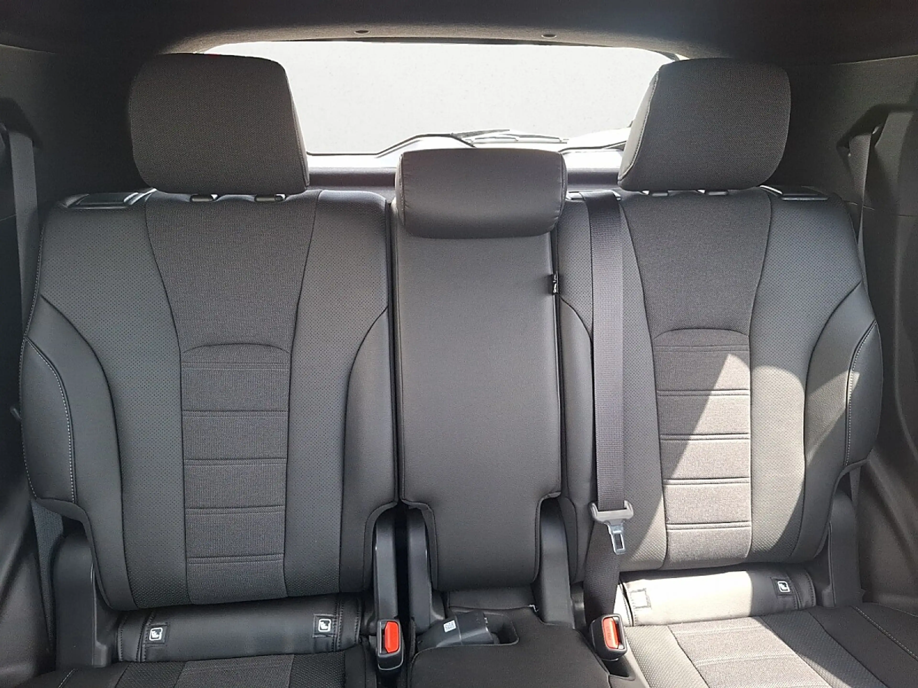 Toyota Urban Cruiser Elektro 61kWh Lounge | ab €36.290,- — photo 13