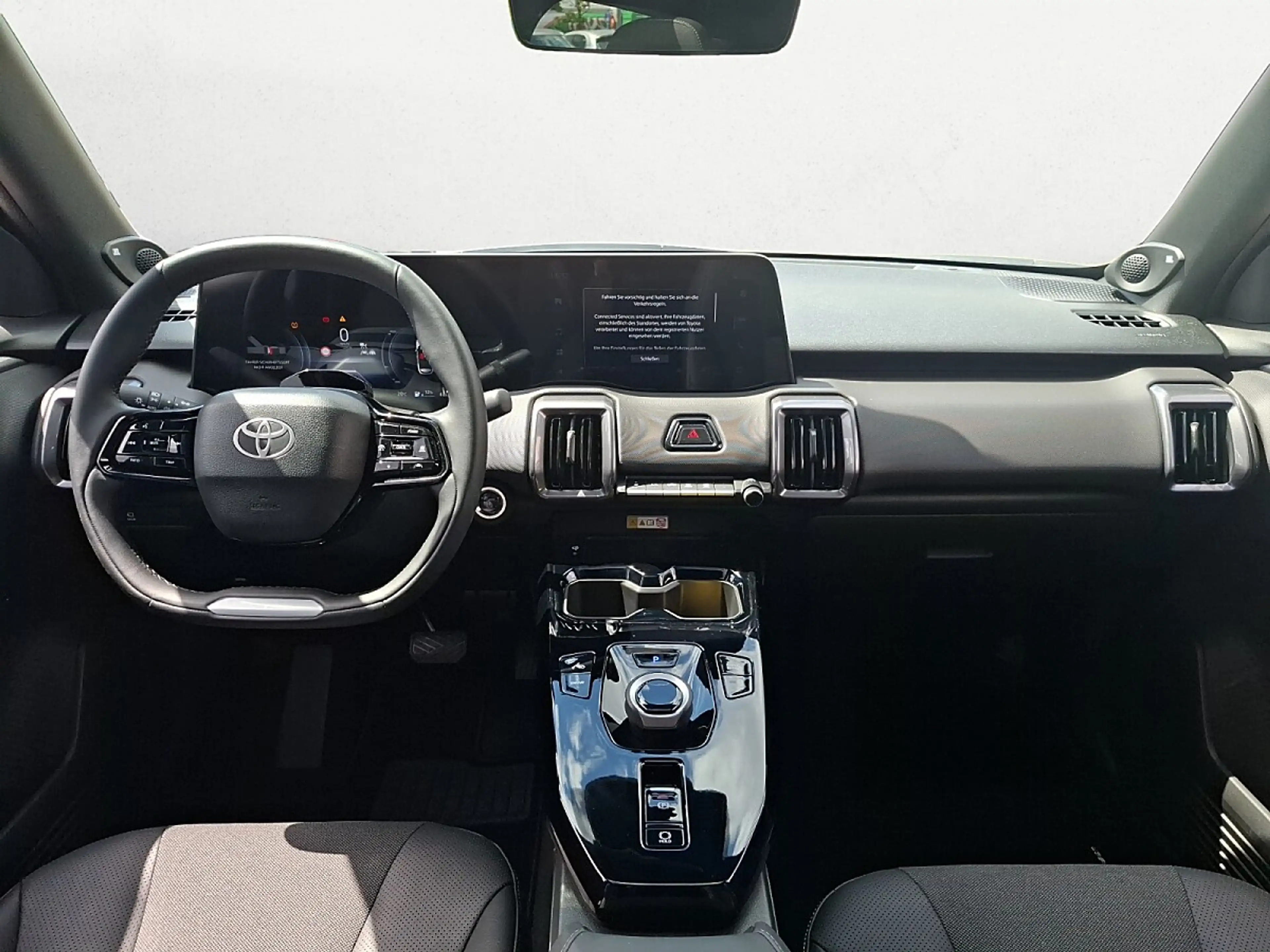 Toyota Urban Cruiser Elektro 61kWh Lounge | ab €36.290,- — photo 3