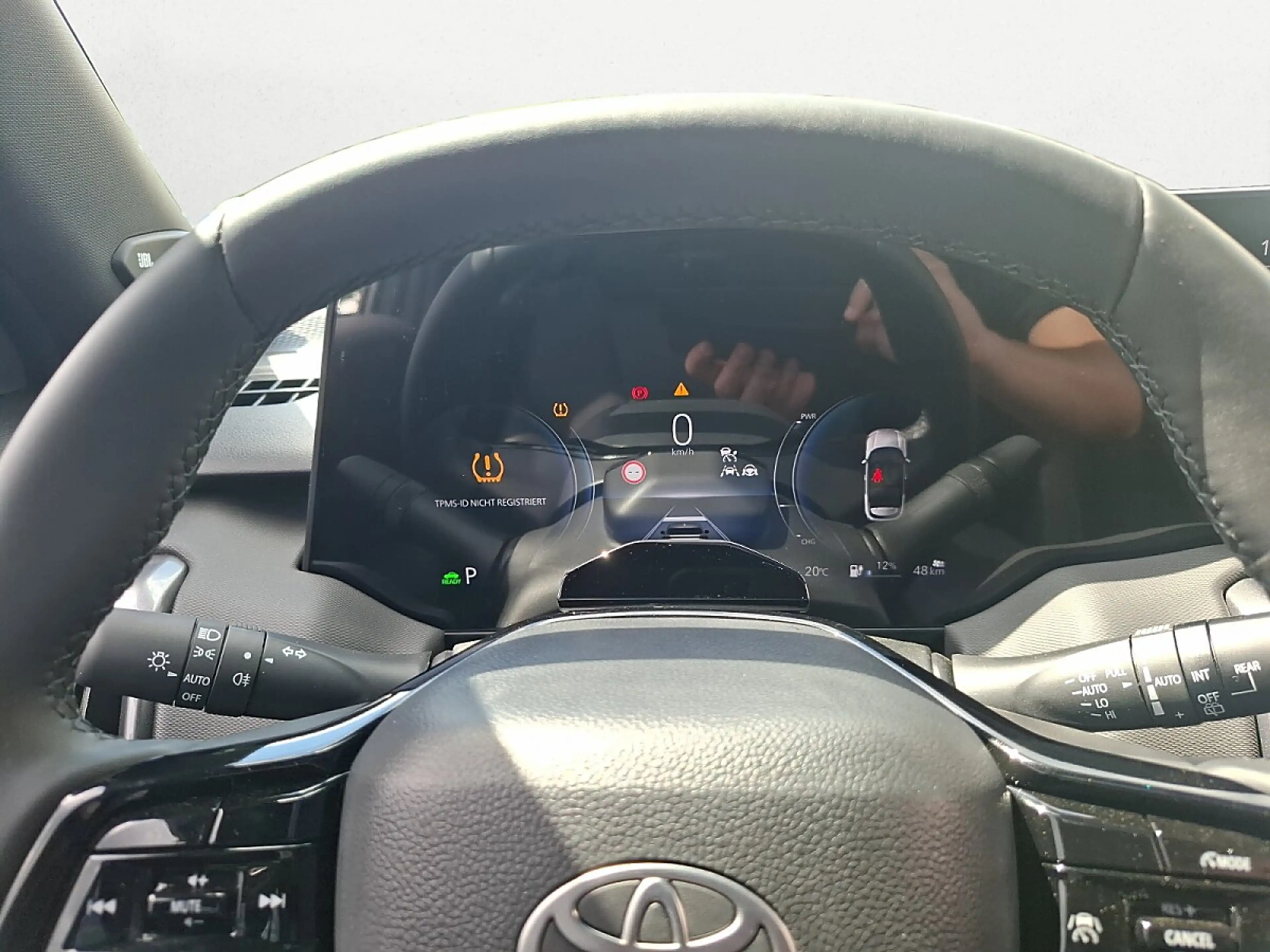 Toyota Urban Cruiser Elektro 61kWh Lounge | ab €36.290,- — photo 15