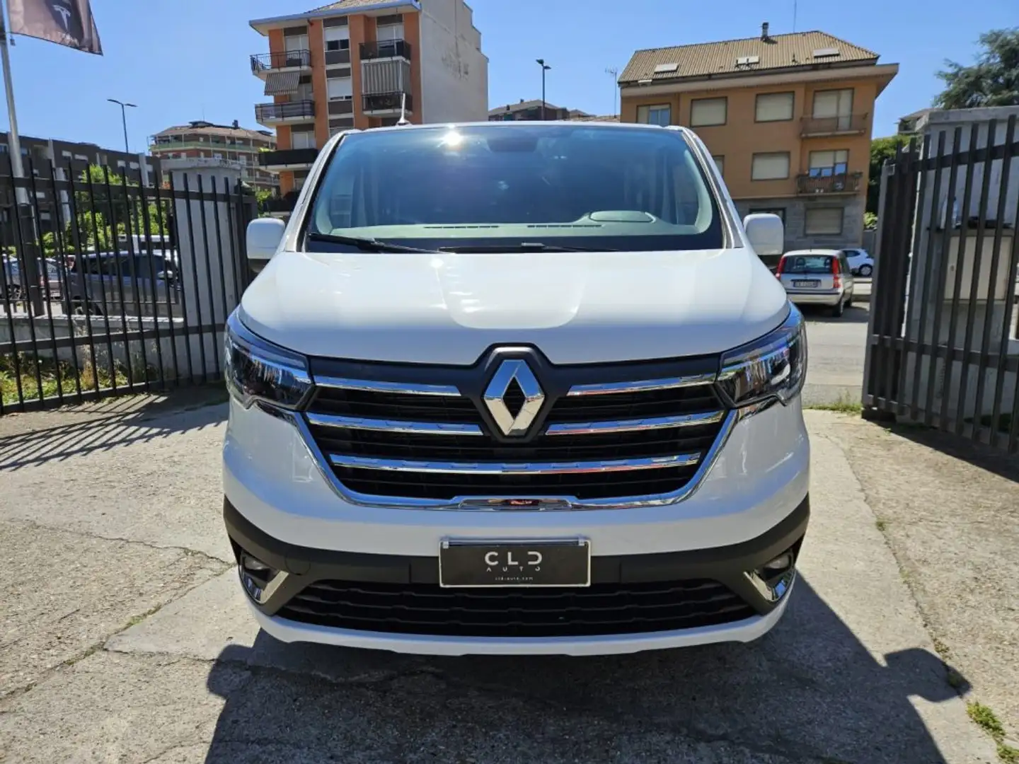 Renault Trafic T29 2.0 dCi 150CV  Furgone Bianco - 2
