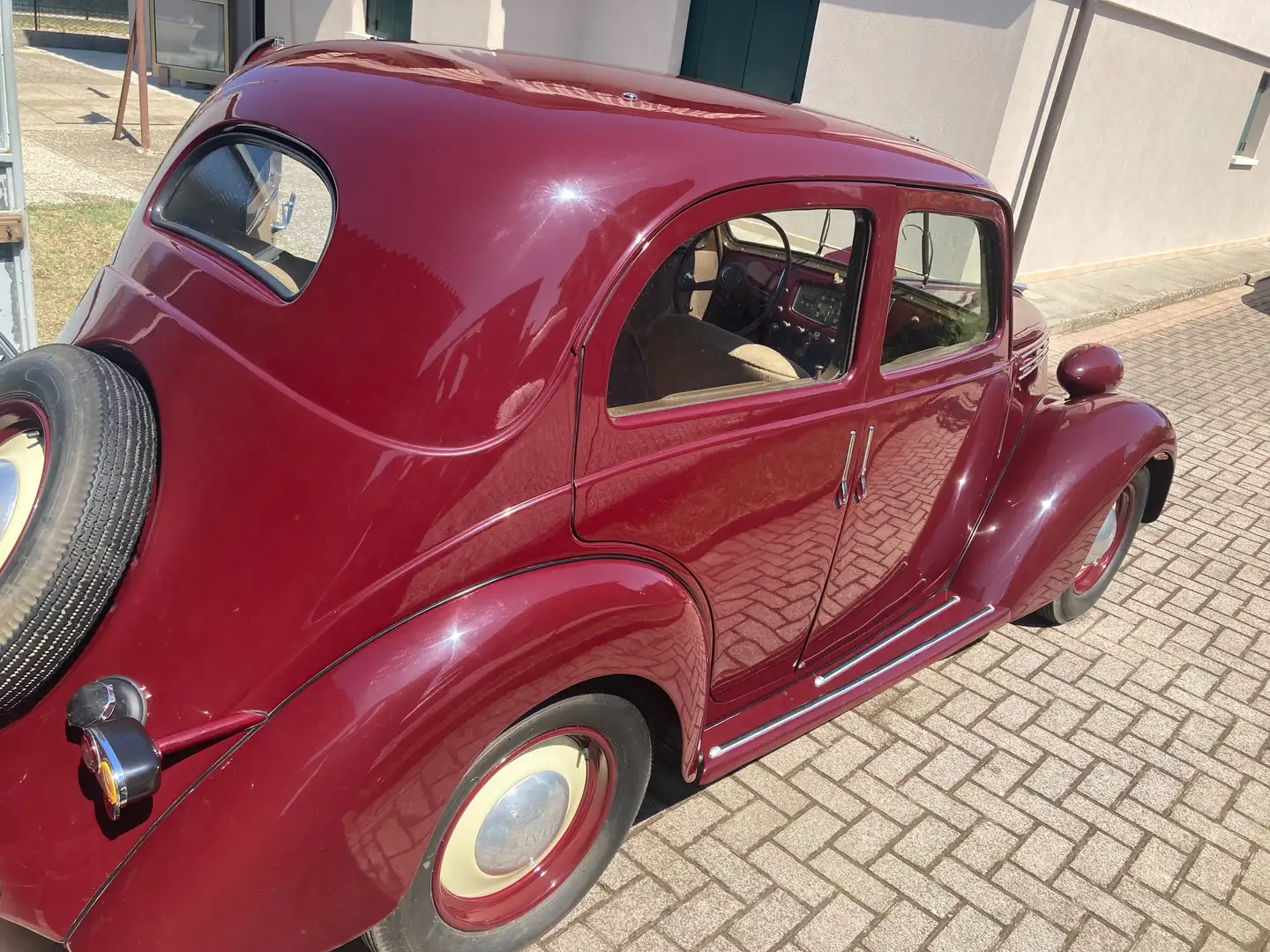 Fiat 2300 1100 B Musone Rouge - 1