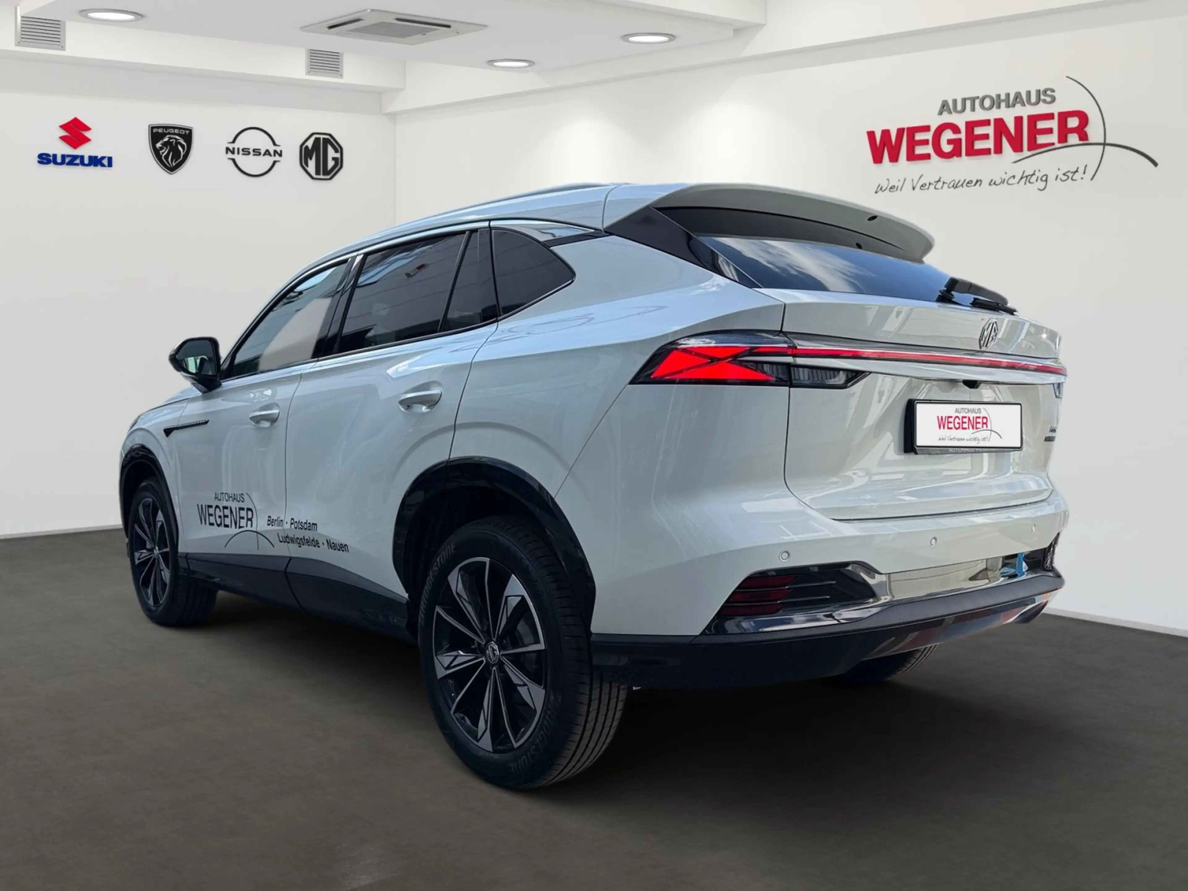 MG HS MG HS Hybrid+ Luxury MY25.5 — photo 4
