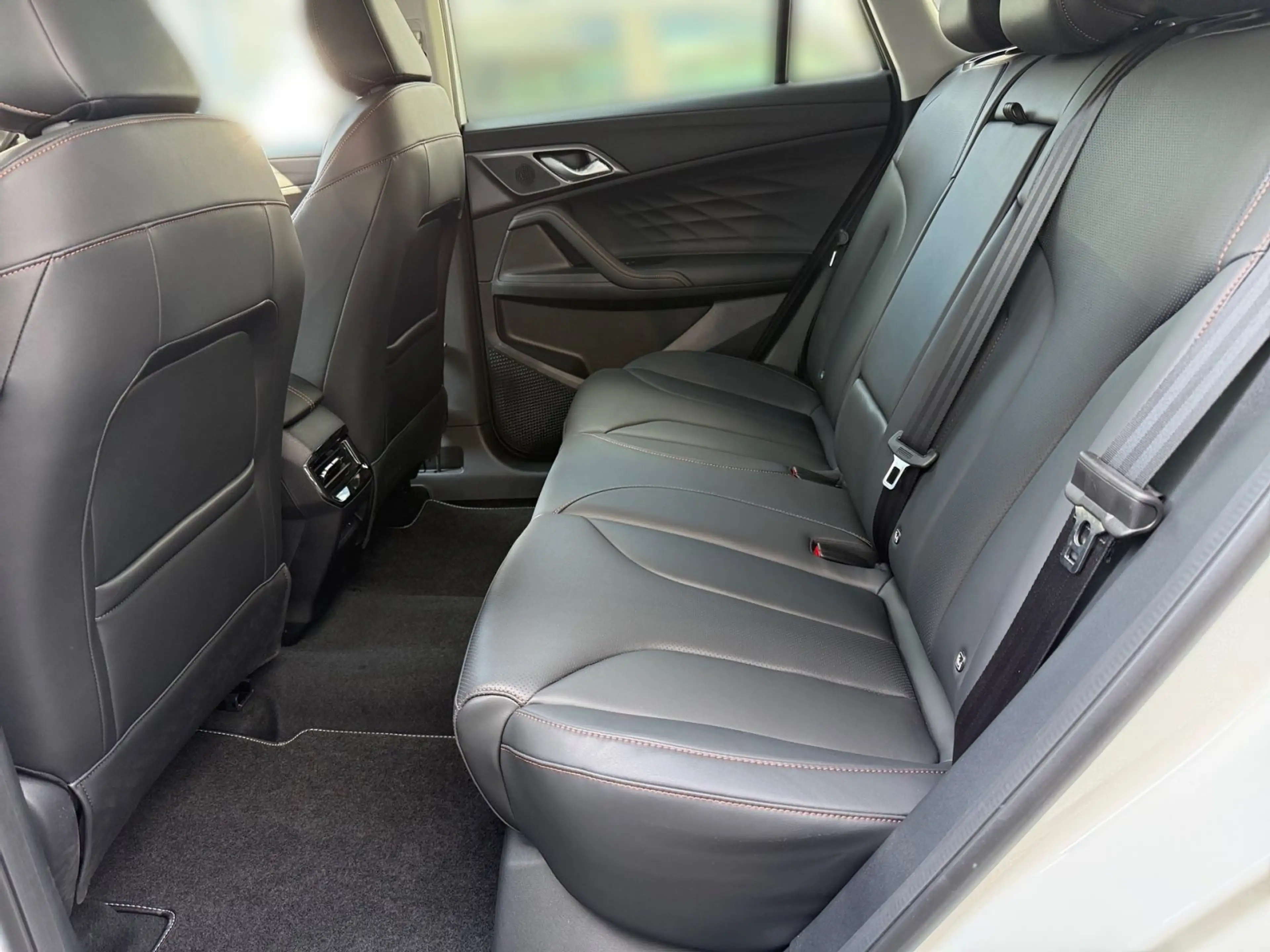MG HS MG HS Hybrid+ Luxury MY25.5 — photo 11