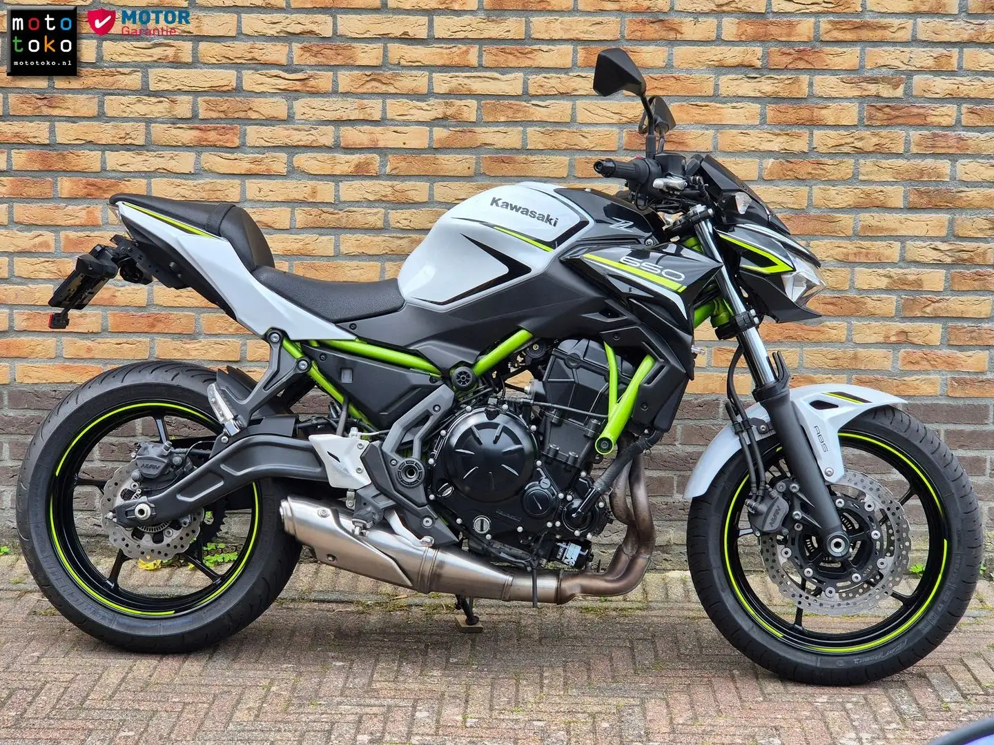 Kawasaki Z 650 ABS Wit - 2