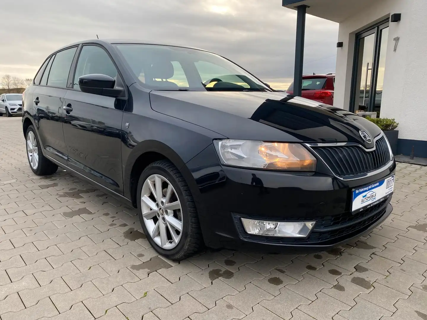 Skoda Rapid/Spaceback Spaceback Ambition Nero - 1