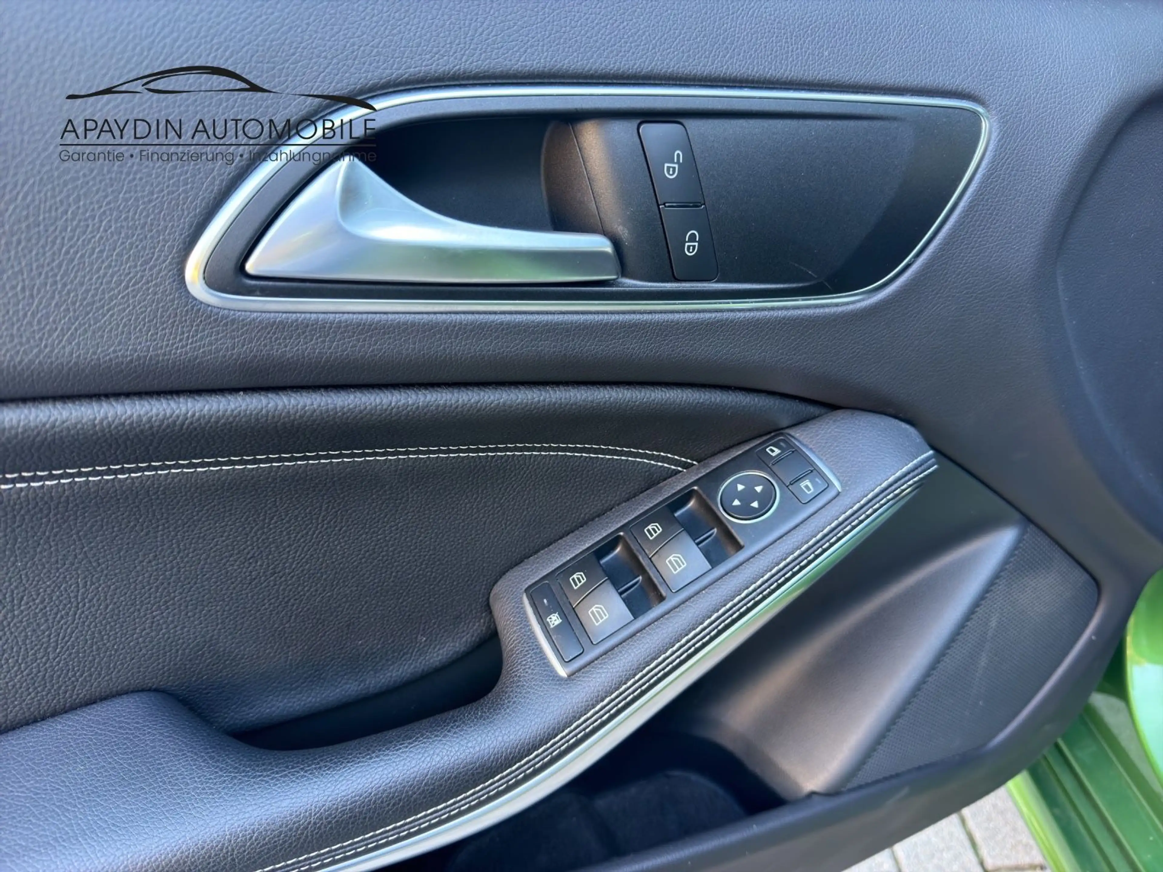 Mercedes-Benz A 180 Urban LED/NAVI/PDC/ALU/SHZ/61.000 TKM/2.HD — photo 26
