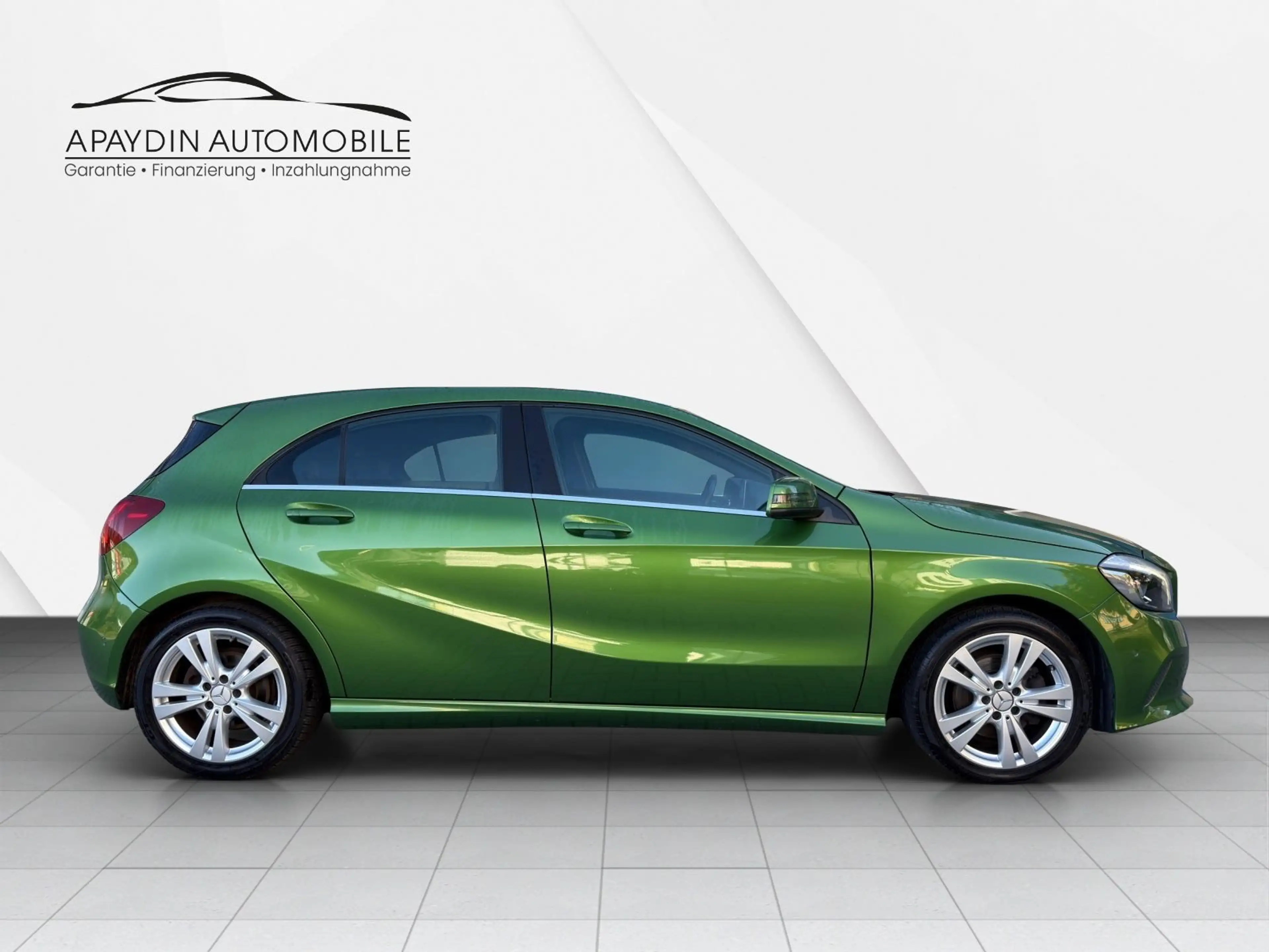 Mercedes-Benz A 180 Urban LED/NAVI/PDC/ALU/SHZ/61.000 TKM/2.HD — photo 6