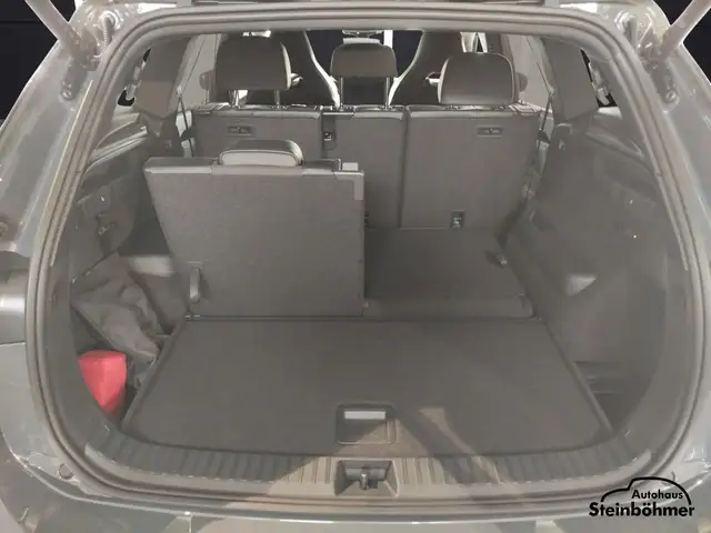 Volkswagen Tayron view 6