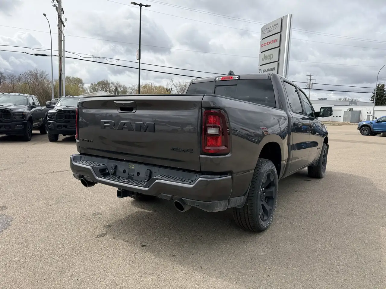 RAM 1500 снимка RAM 1500