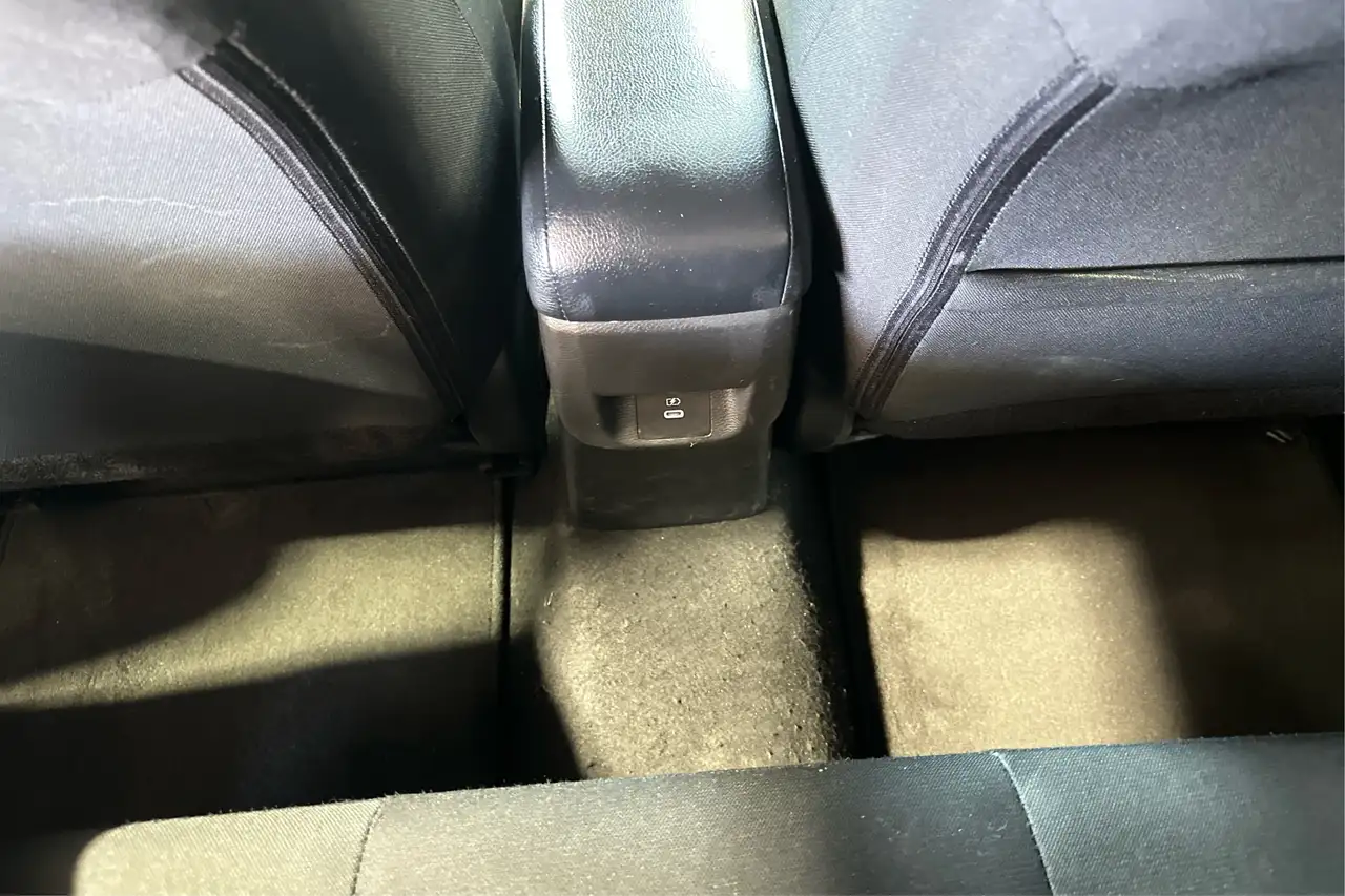 Nissan Versa снимка Nissan Versa