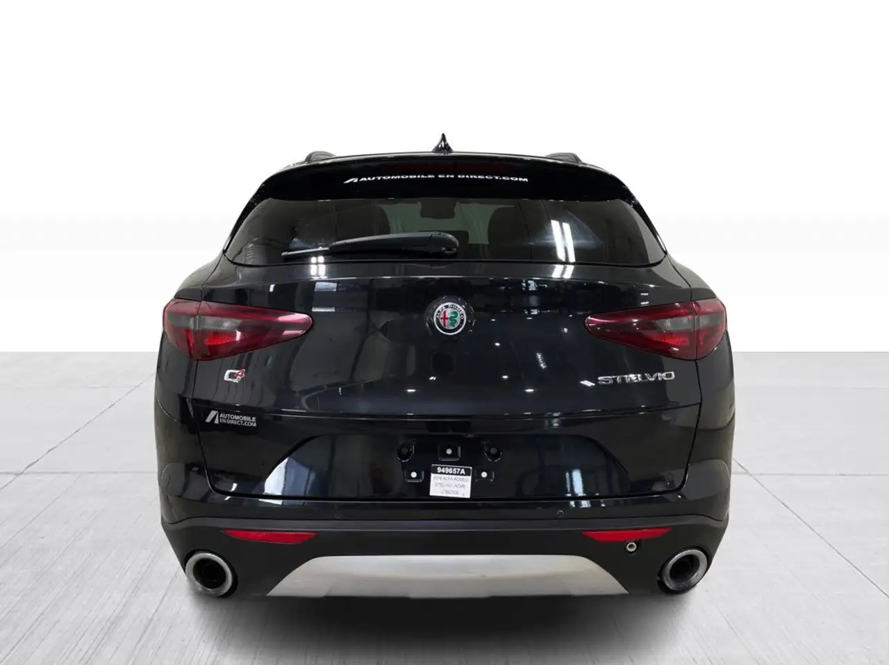 Alfa Romeo Stelvio снимка Alfa Romeo Stelvio