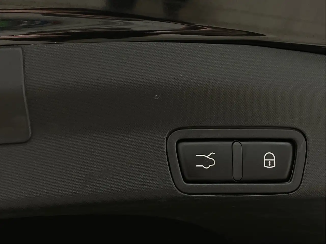 Alfa Romeo Stelvio снимка Alfa Romeo Stelvio